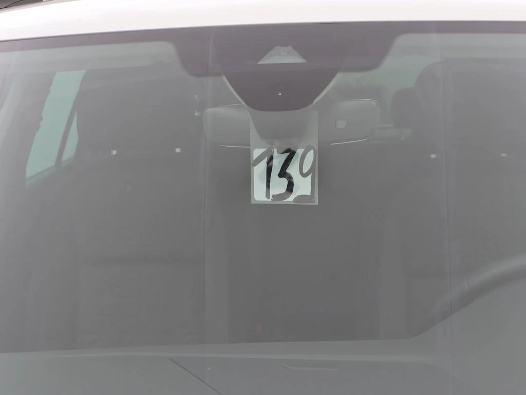 Volkswagen-Tiguan-image-8