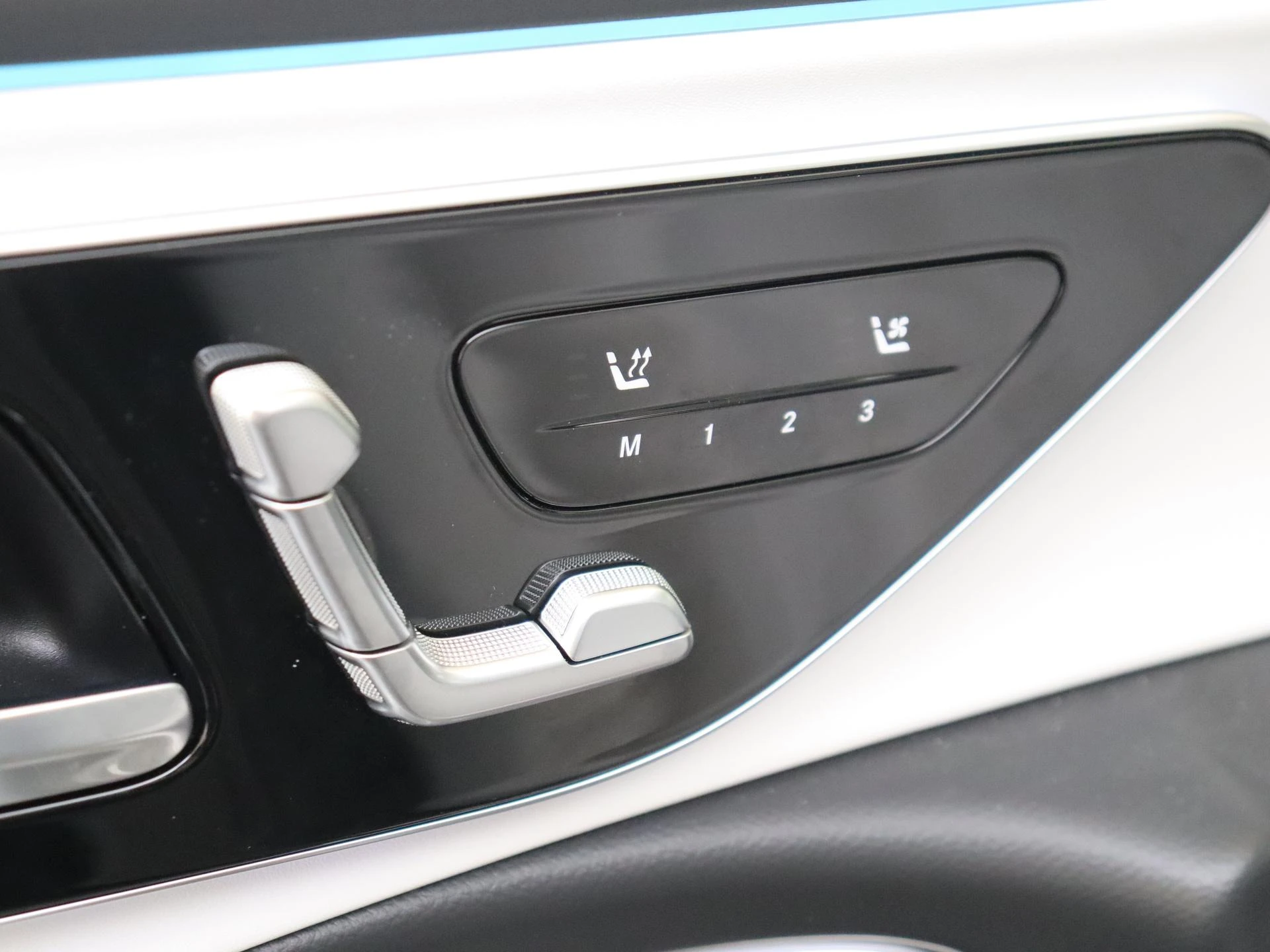 Mercedes-Benz-E-Klasse-image-24