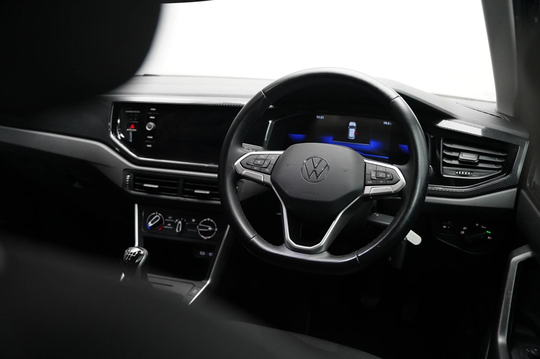 Volkswagen-Taigo-image-8