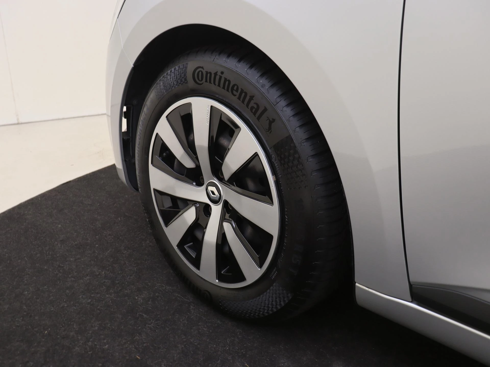 Renault-Clio-image-26