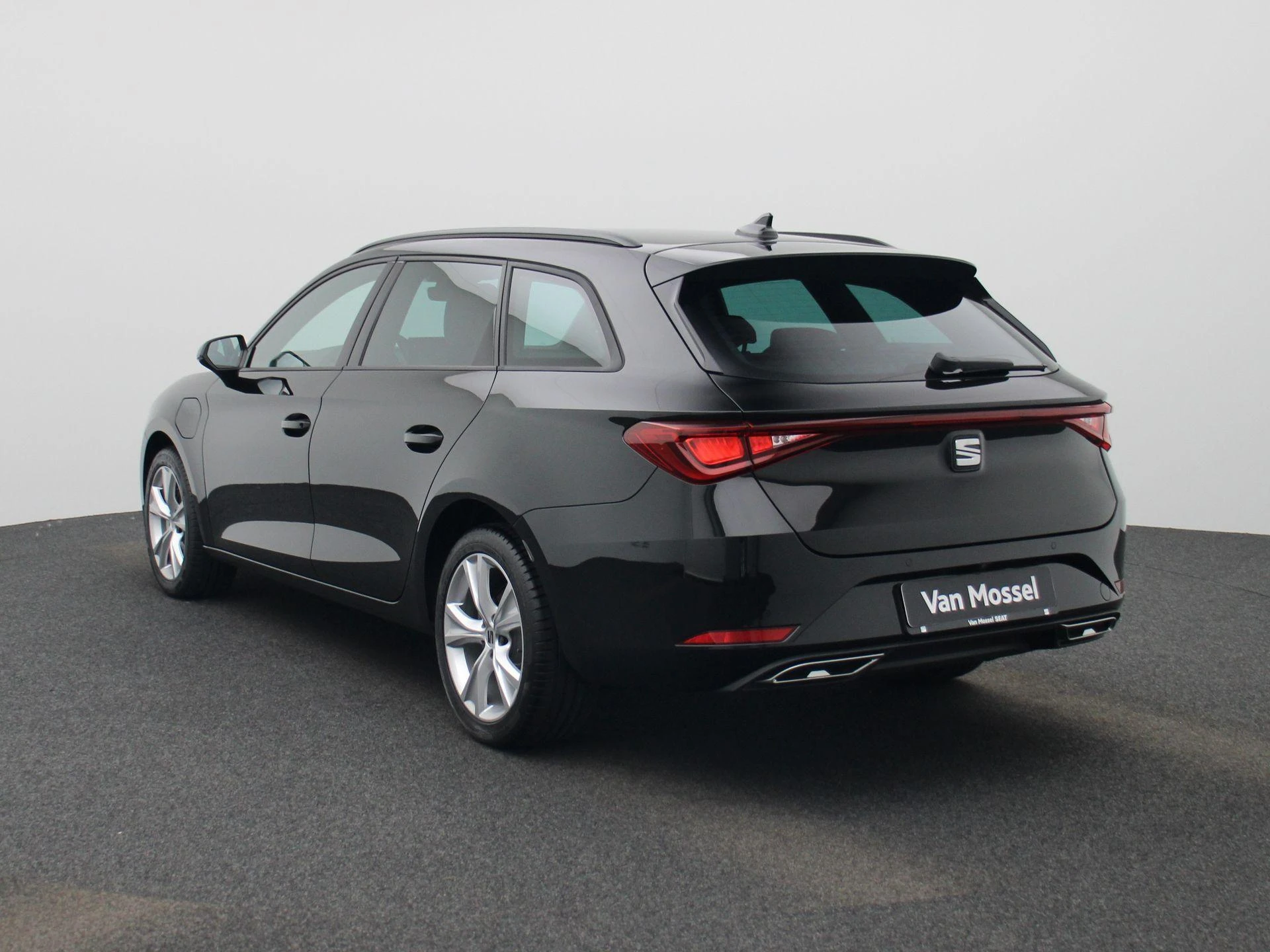 SEAT Leon Sportstourer 1.5 TSI e-Hybrid FR Business