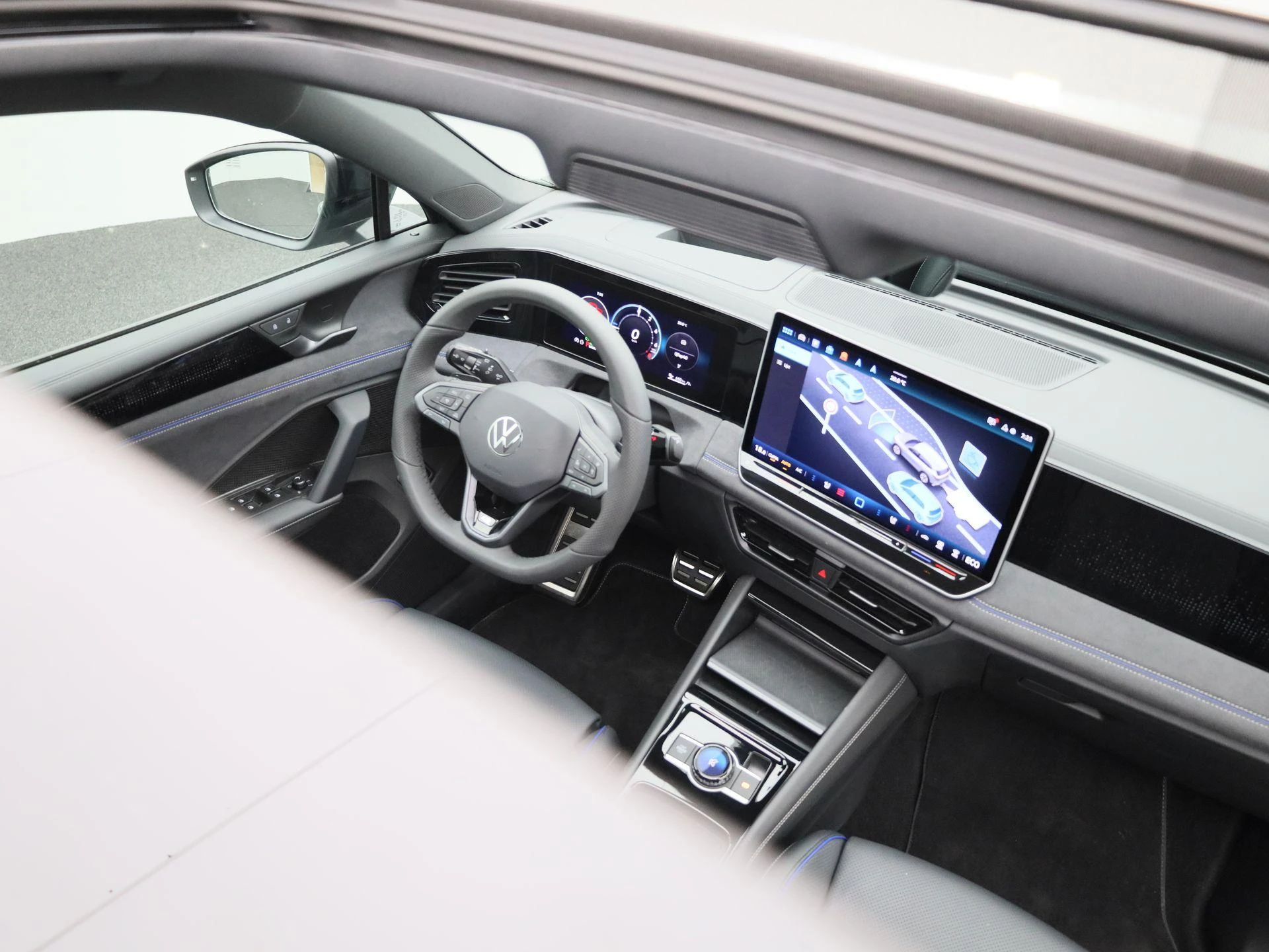 Volkswagen-Tiguan-image-41