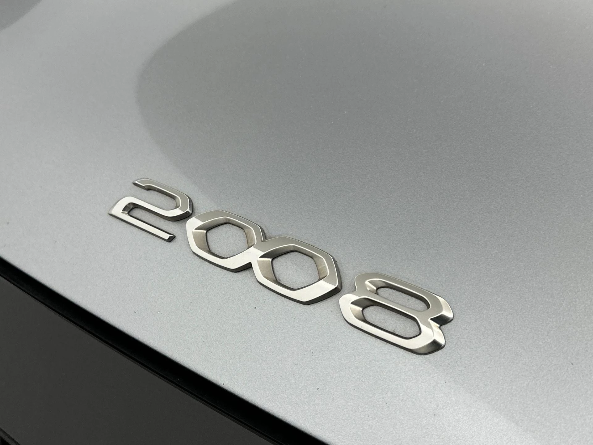 Peugeot-2008-image-18