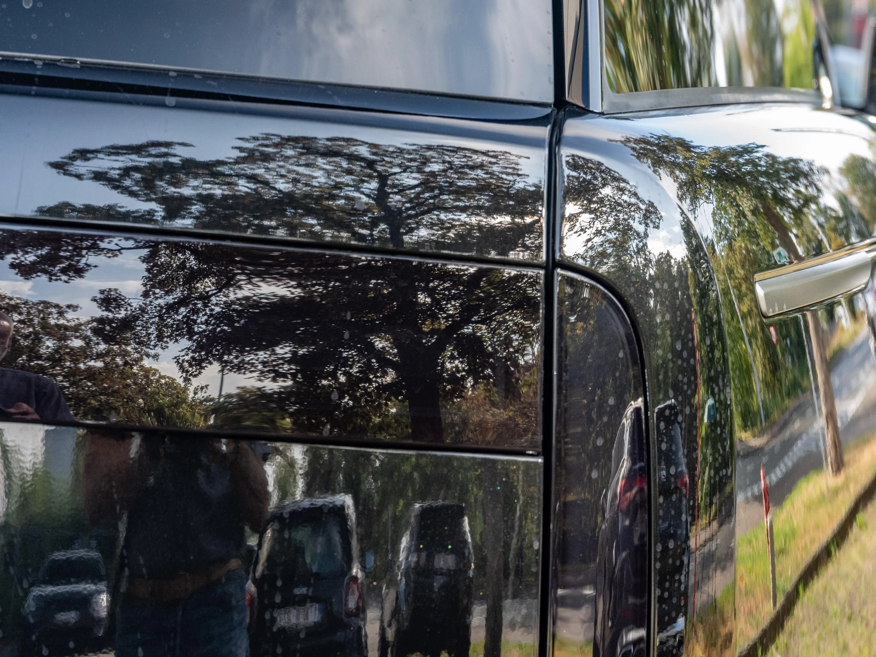 Land Rover-Range Rover-image-29