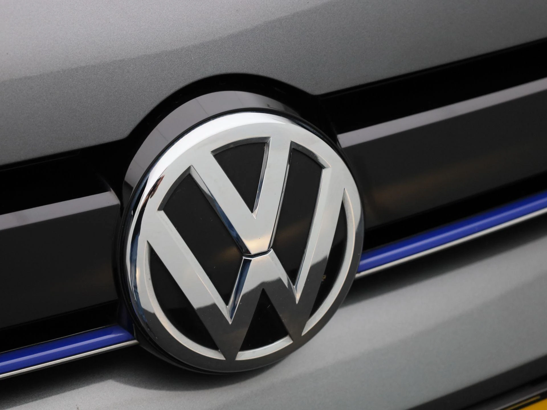 Volkswagen-Golf Sportsvan-image-29
