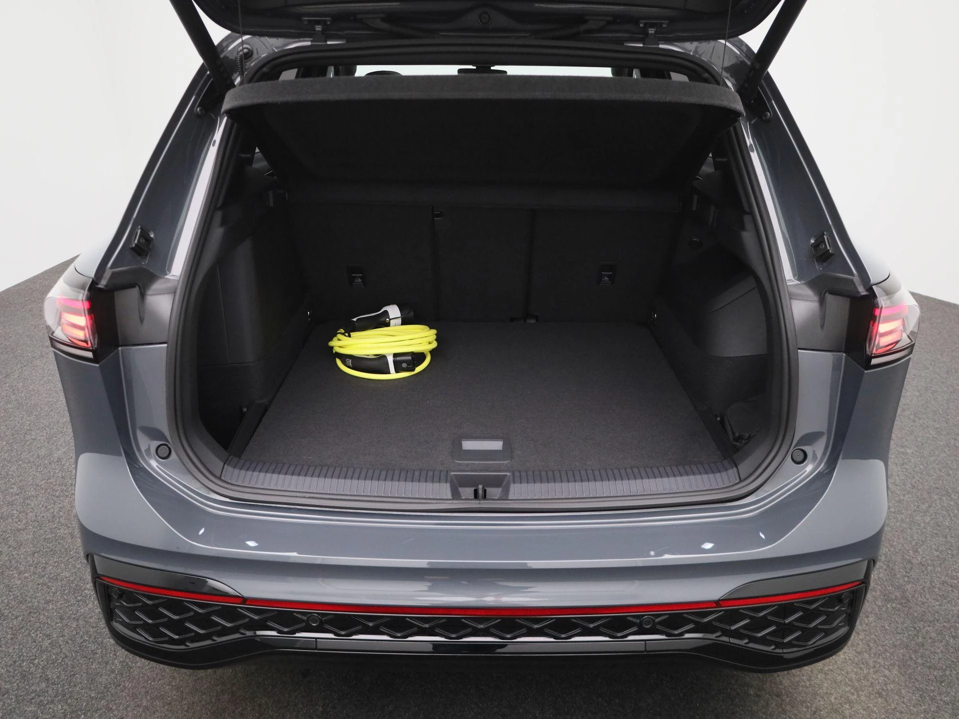 Volkswagen Tiguan 1.5 eHybrid R-Line Edition 204 PK|
