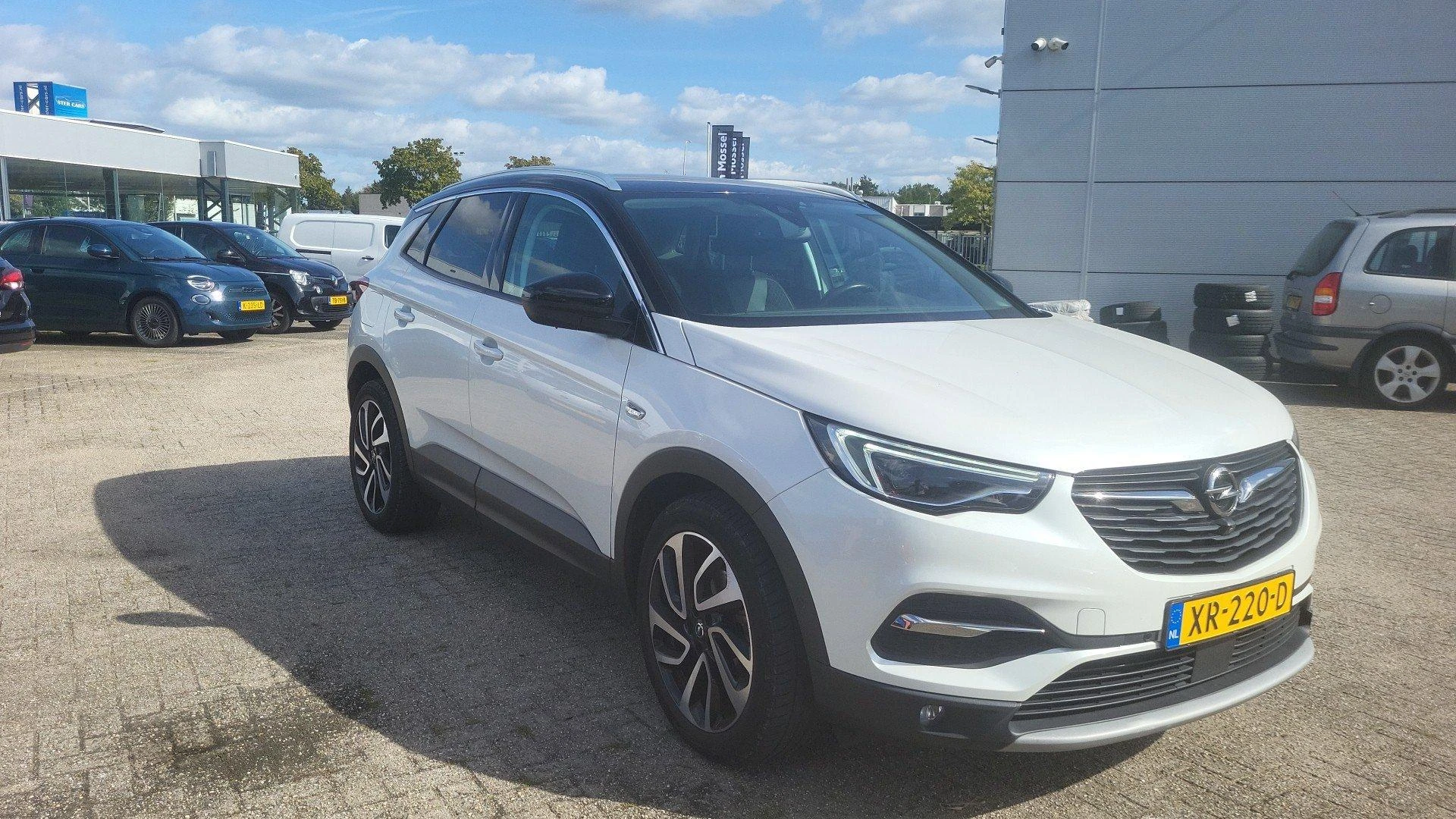 Opel-Grandland X-image-4