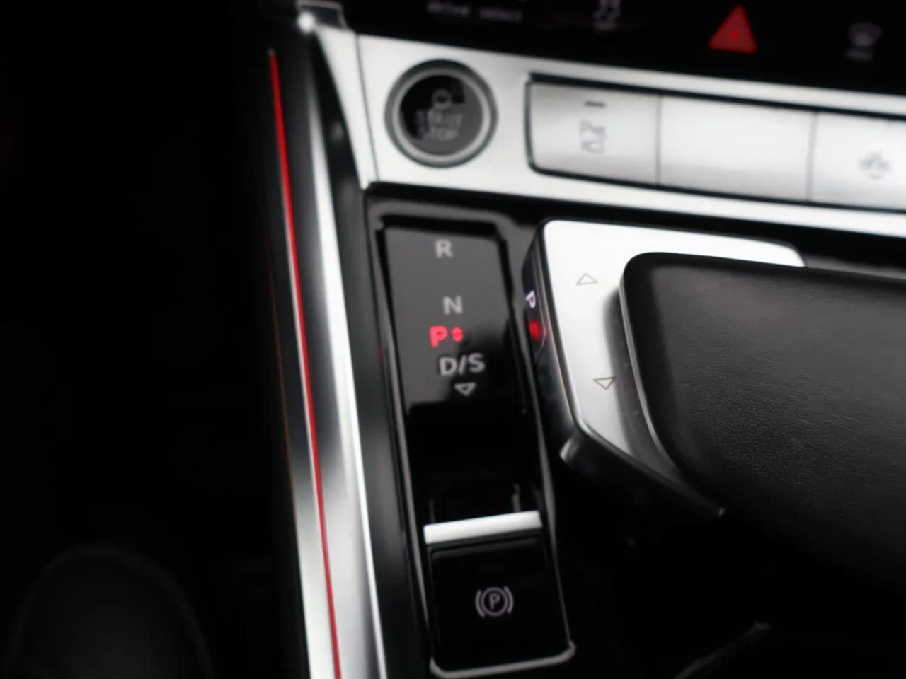 Audi e-tron Sportback Audi e-tron Sportback 2X-S line 55 QUATTRO 408PK *PANODAK*LEDER*CAMERA*PDC*VRTIUAL COCKPIT*ACC*NAVI*APP-CONNECT*...*