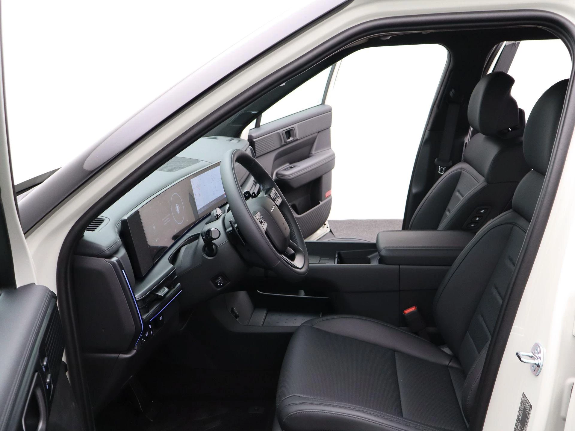 Hyundai-Santa Fe-image-10