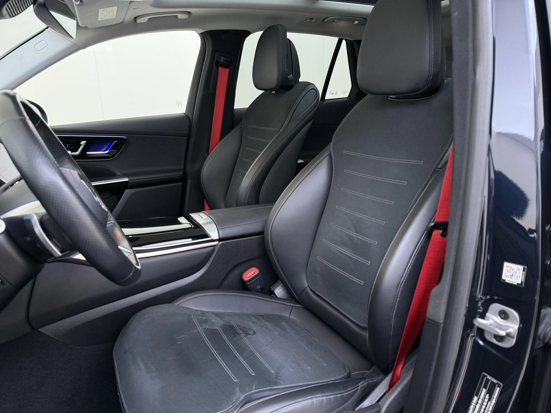 Mercedes-Benz-GLC-image-14
