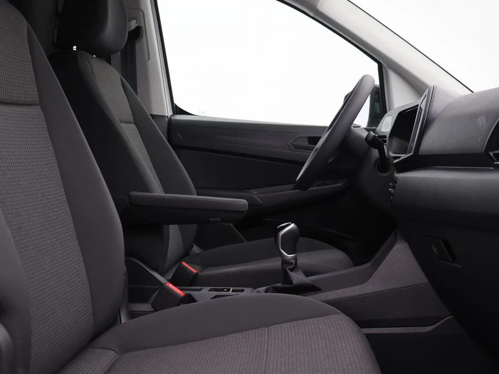 Volkswagen-Caddy-image-9