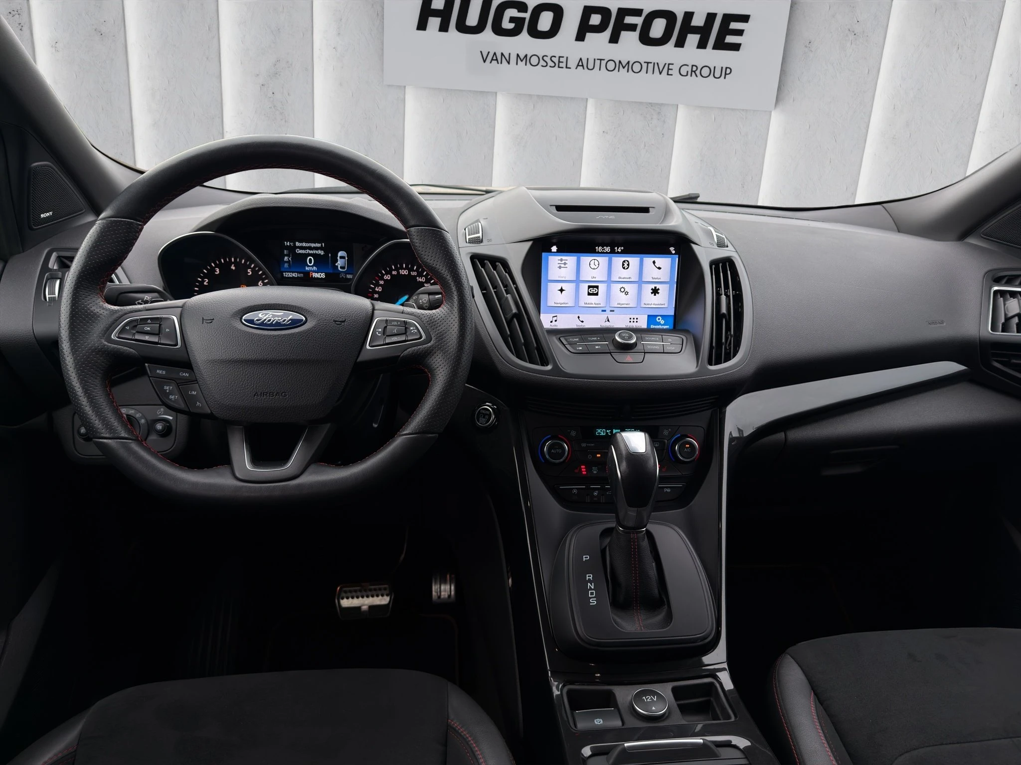Ford-Kuga-image-11