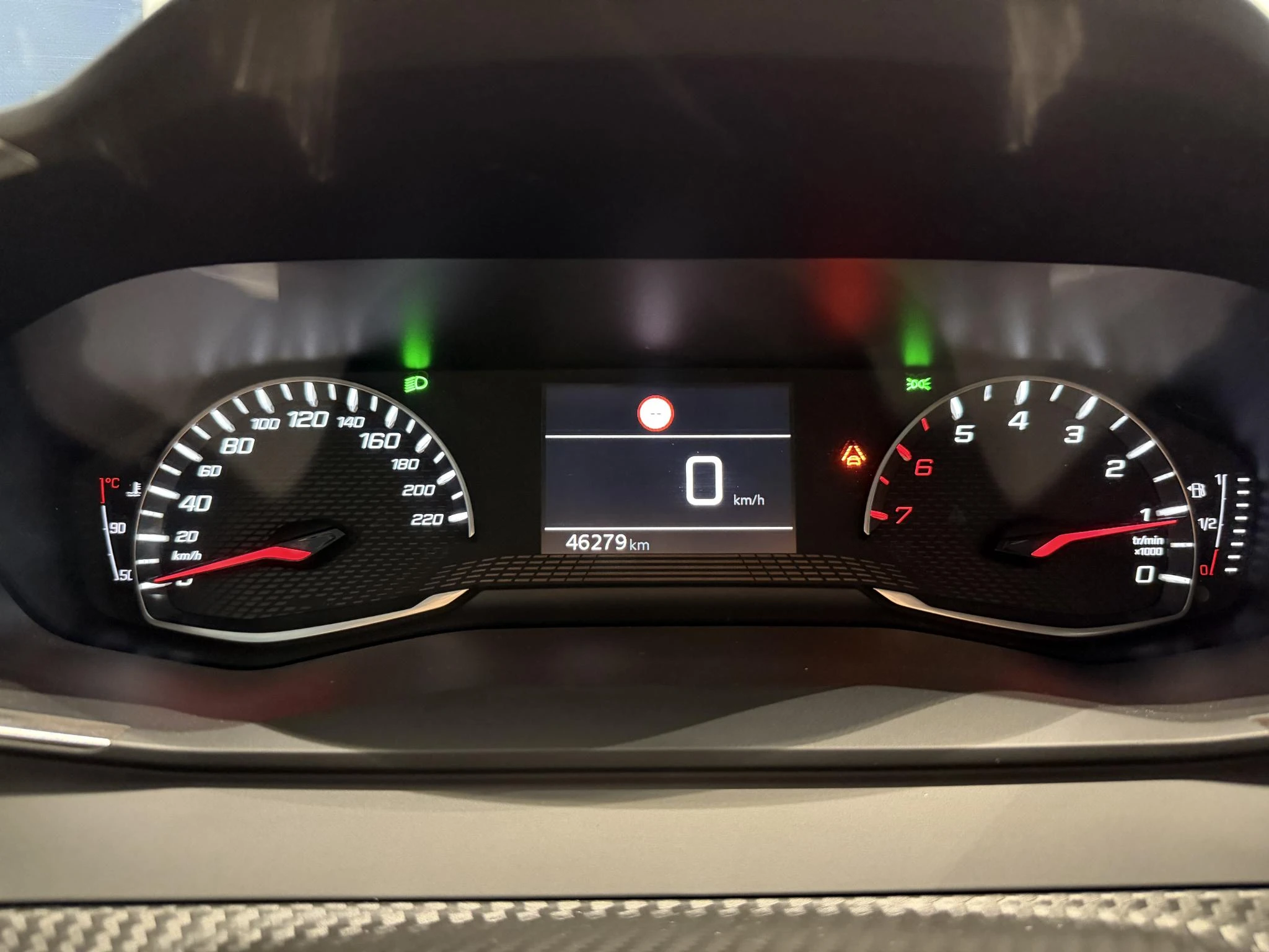 Peugeot-208-image-15