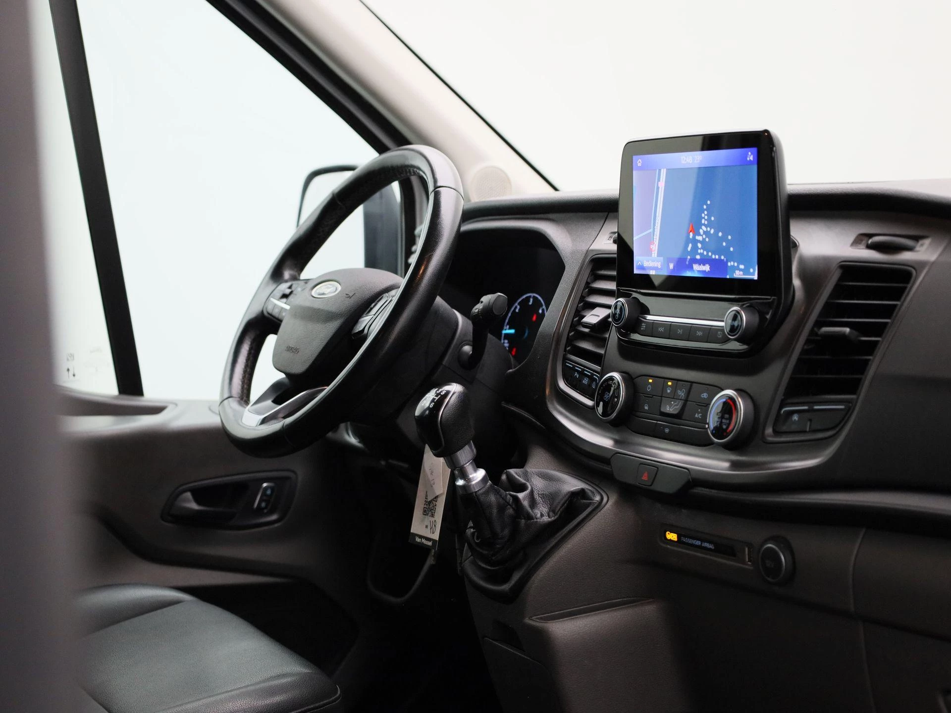 Ford Transit 350L 2.0TD 130pk 96kW M6 Trend