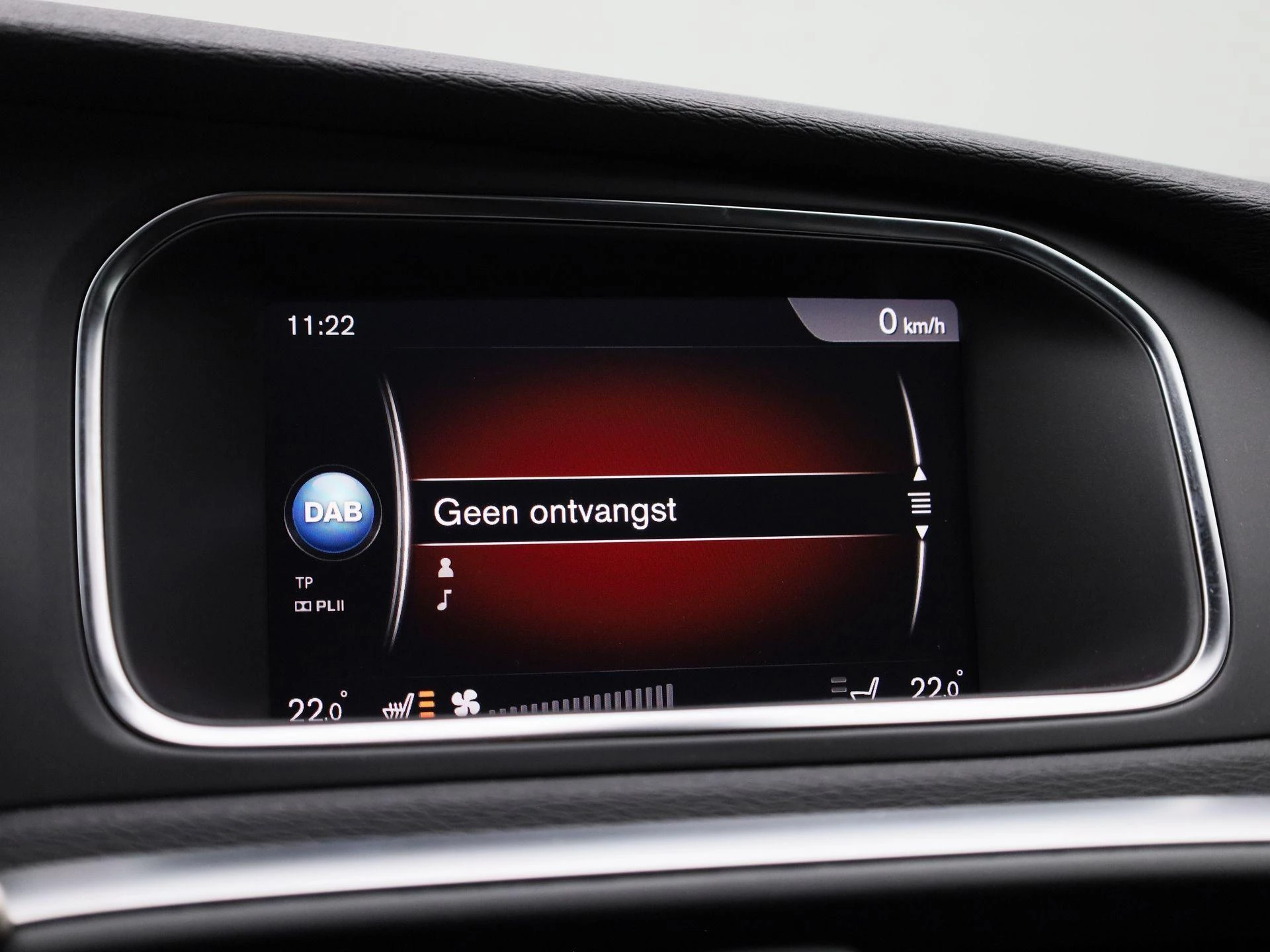 Volvo-V40-image-19