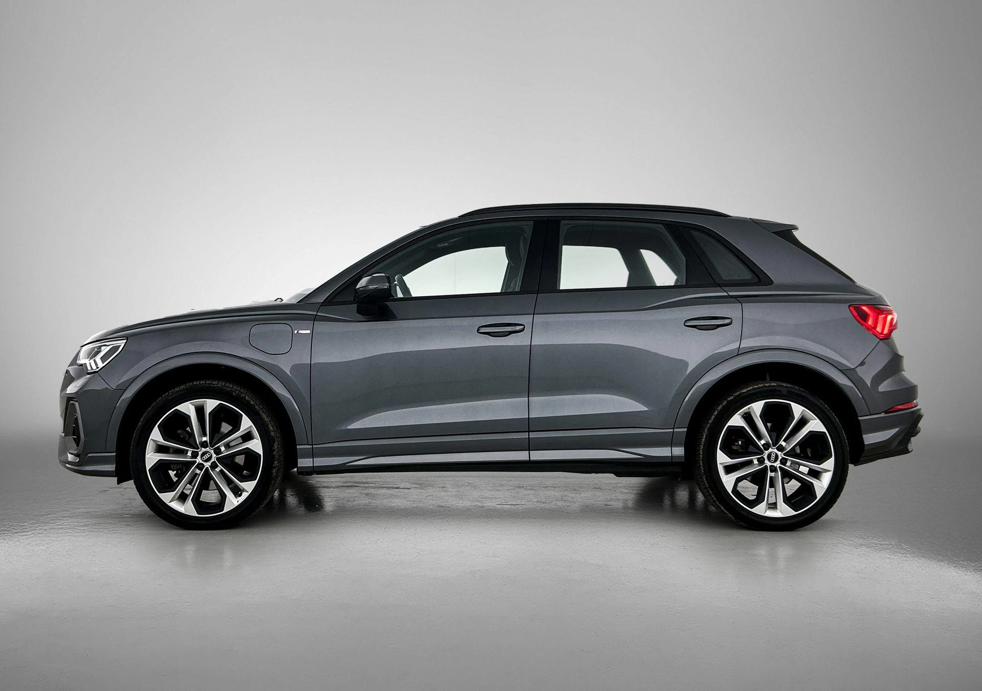 Audi-Q3-image-1