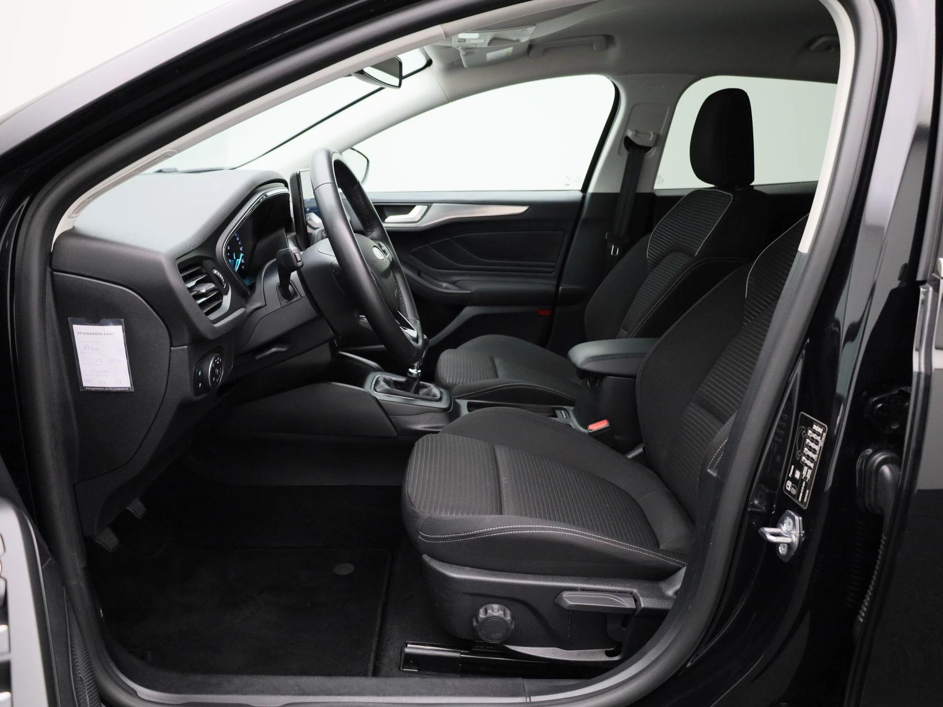 Ford Focus Wagon 1.0 EcoBoost Hybrid Titanium