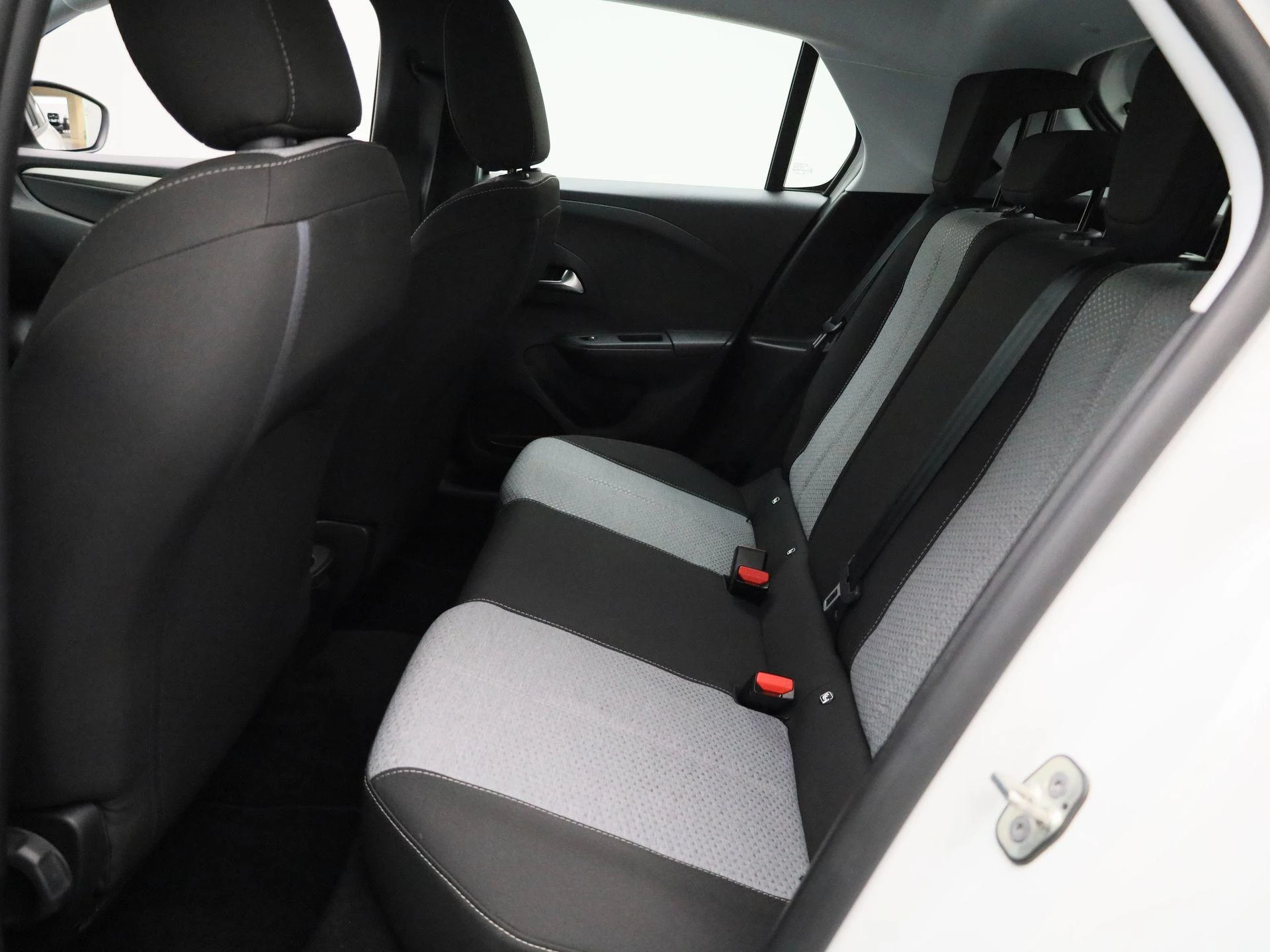 Opel-Corsa-image-11