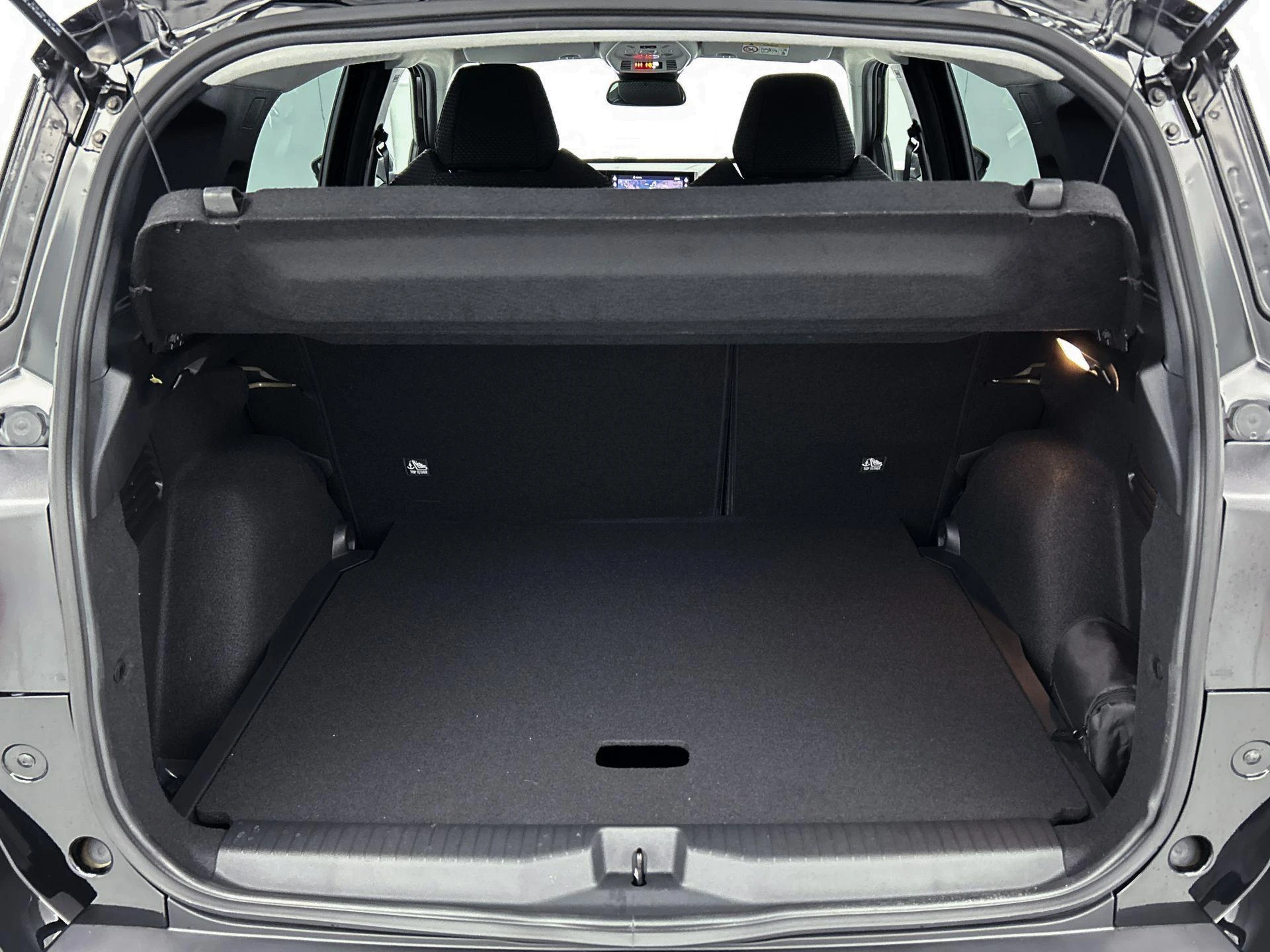 Opel-Frontera-image-12