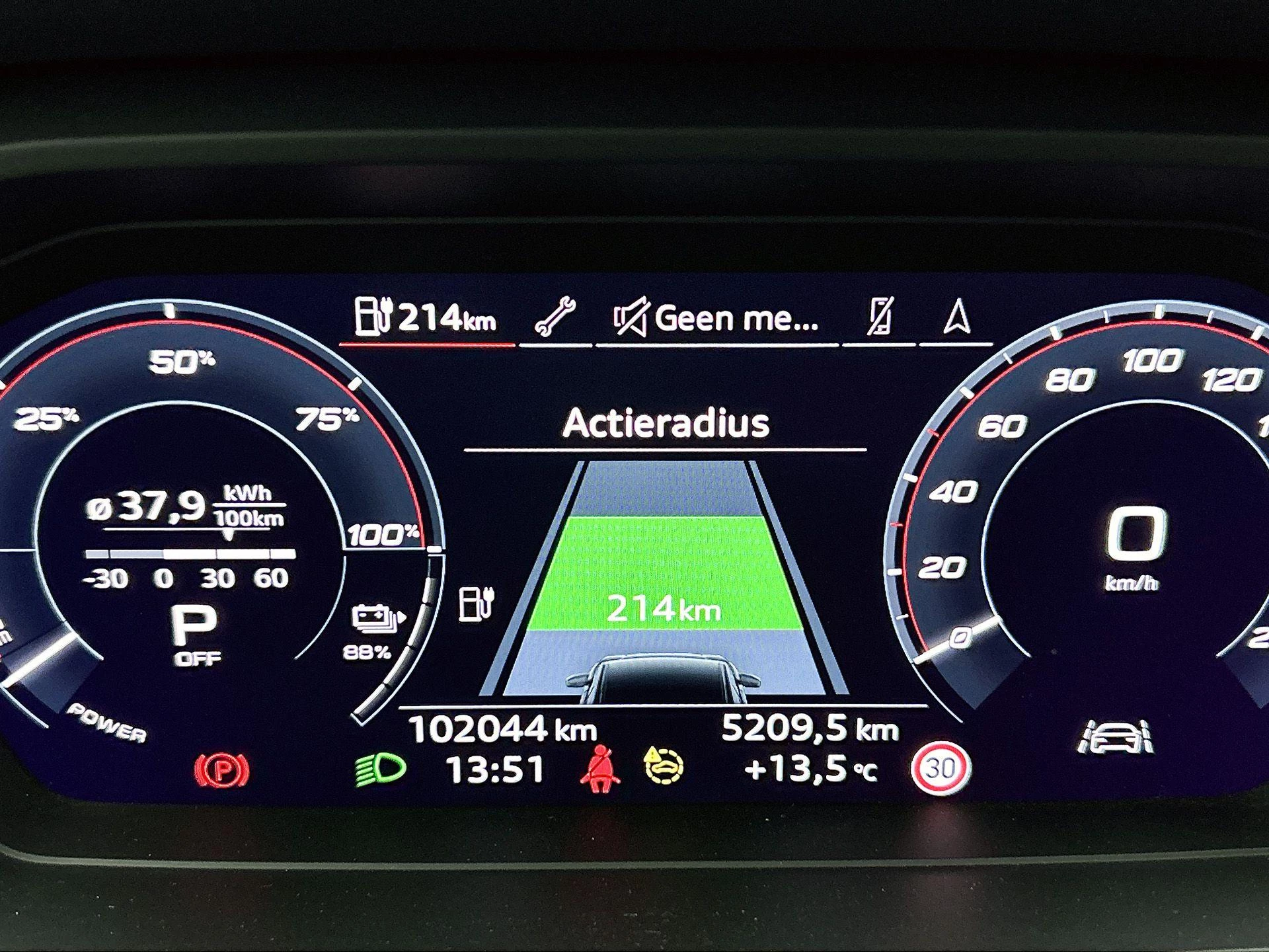 Audi-Q4 e-tron-image-16