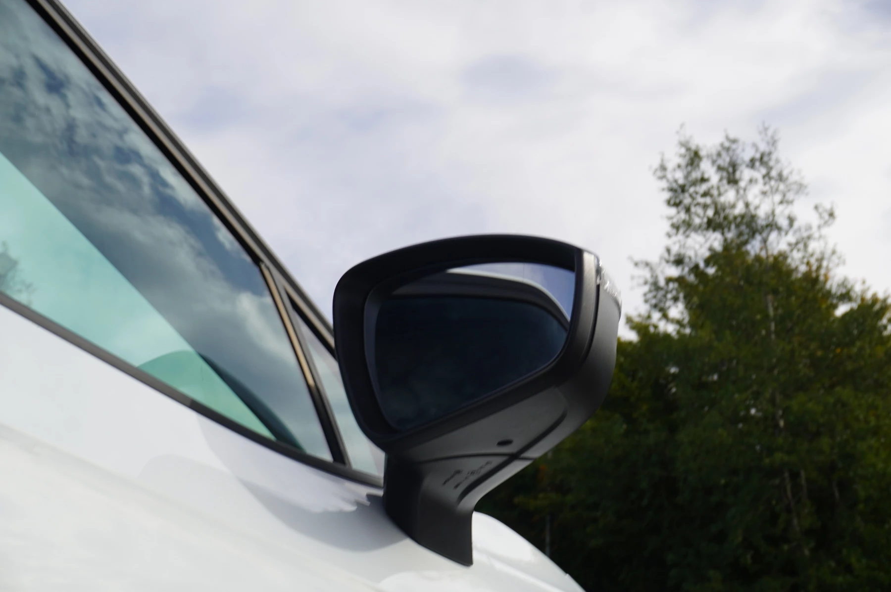 Volkswagen-ID.4-image-23