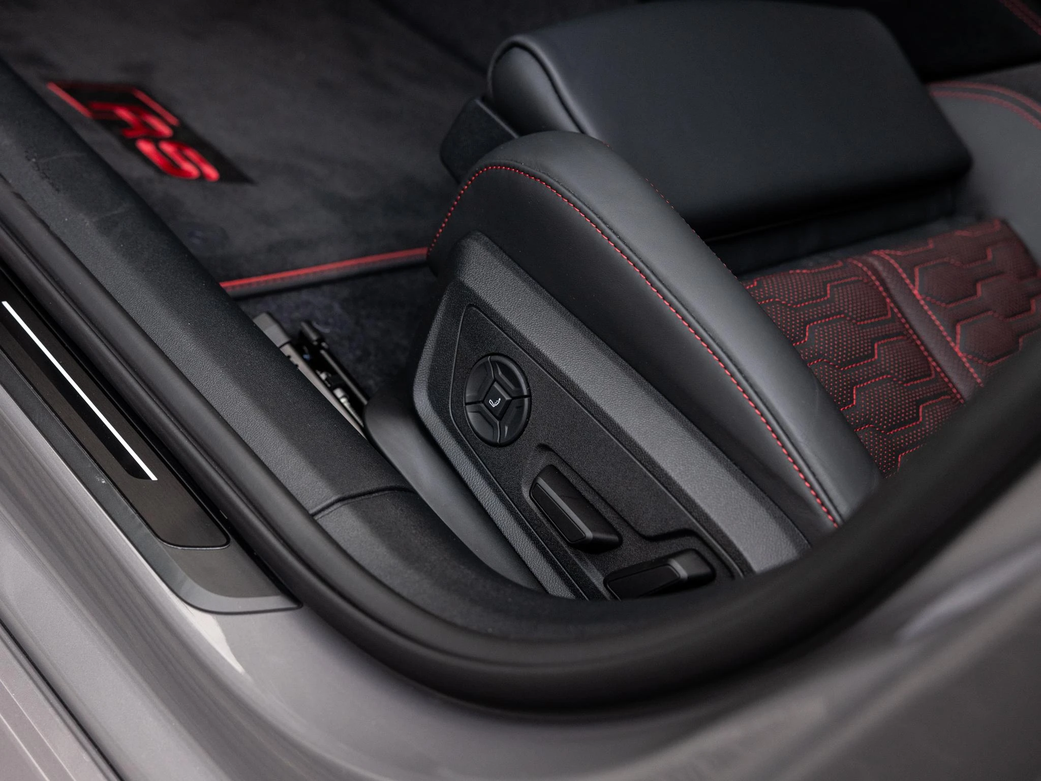 Audi-RS5-image-27