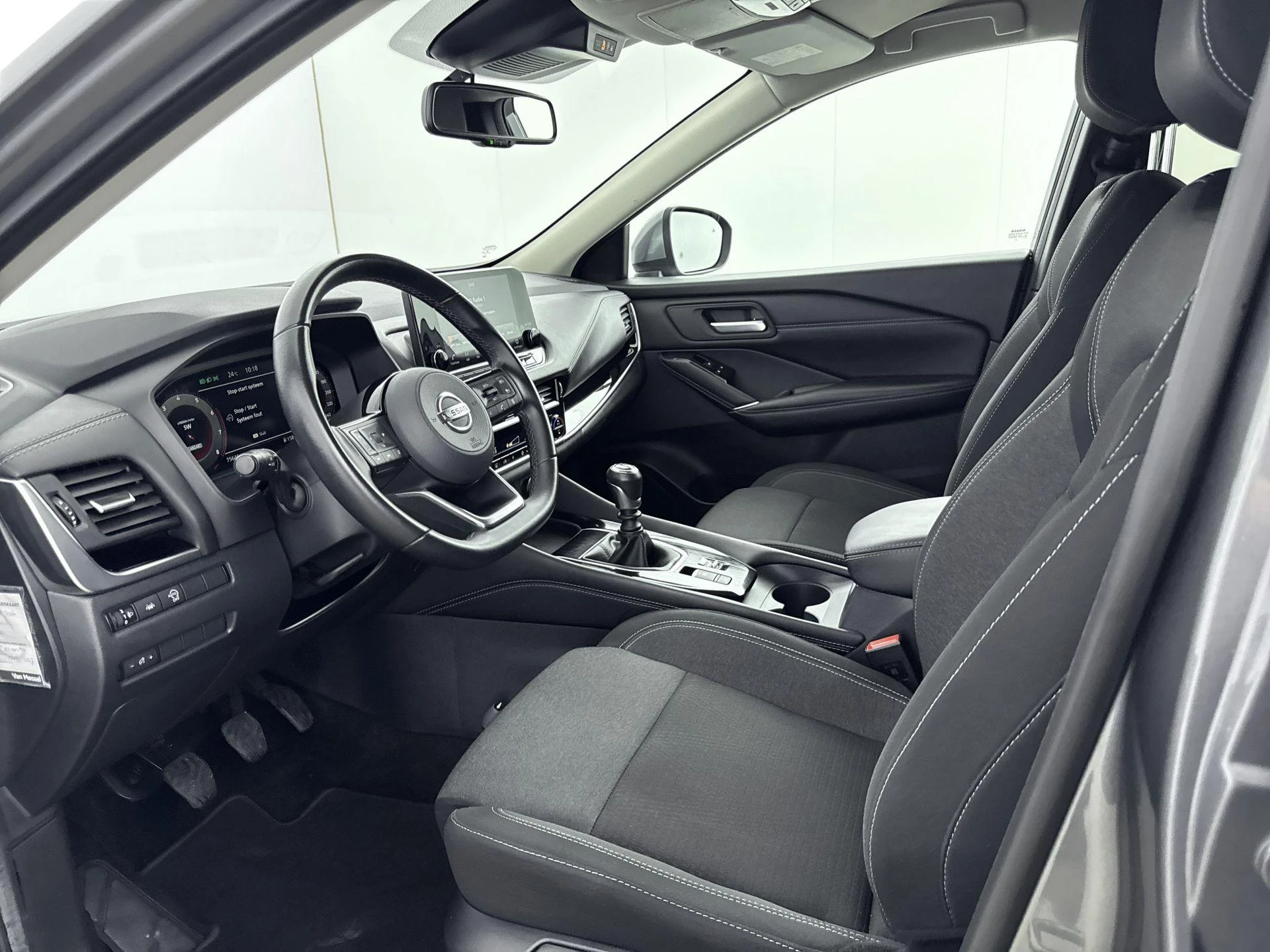 Nissan-QASHQAI-image-16