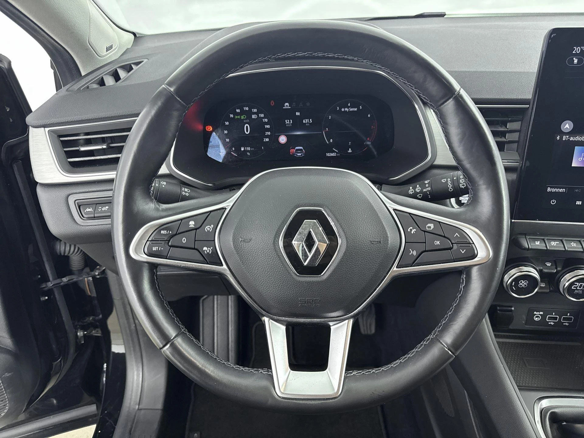 Renault-Captur-image-26