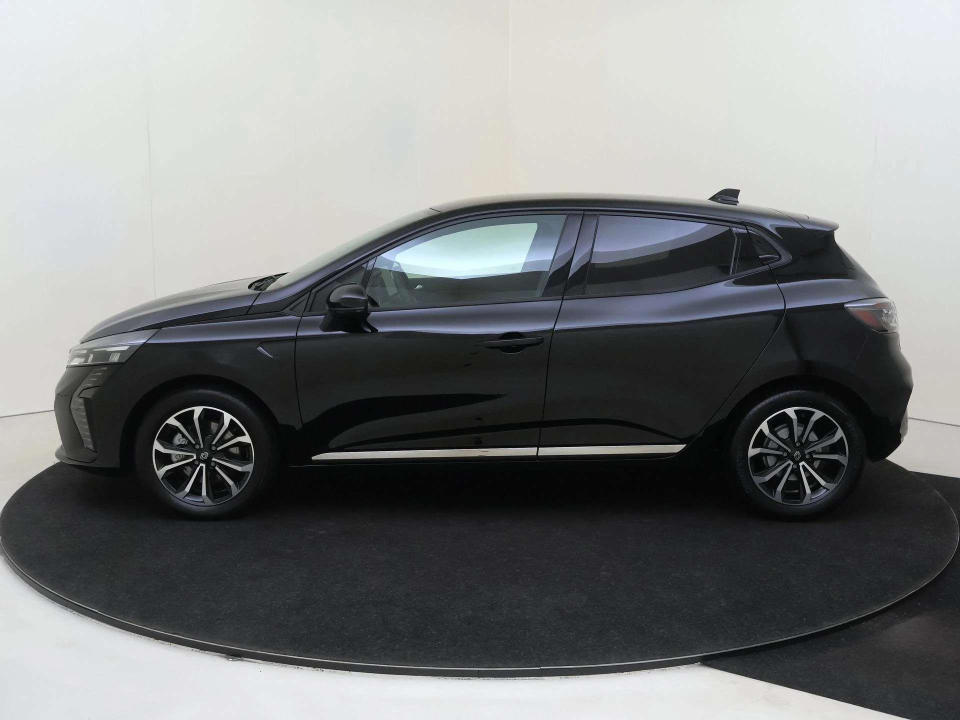 Renault-Clio-image-7