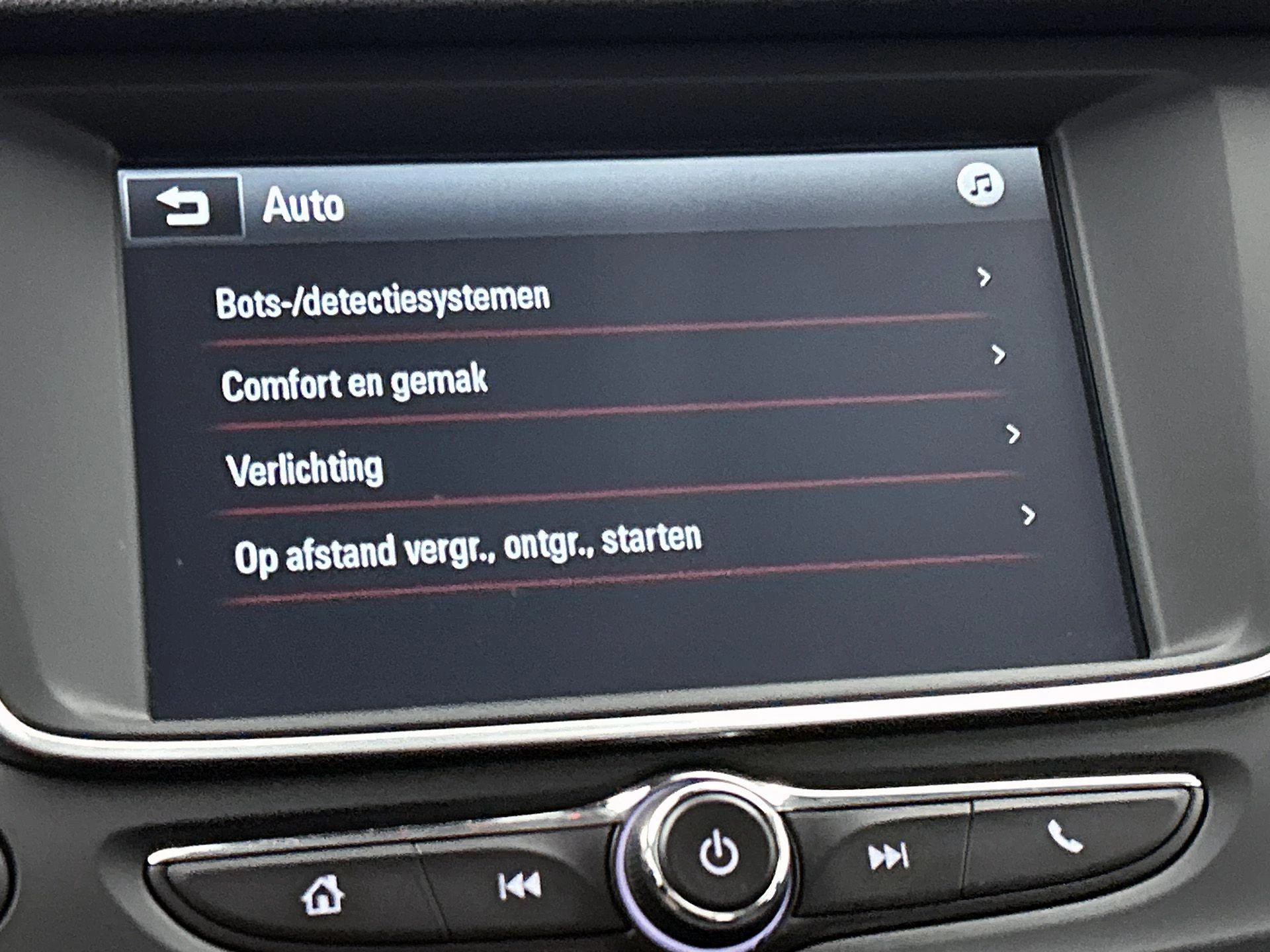 Opel-Crossland X-image-10