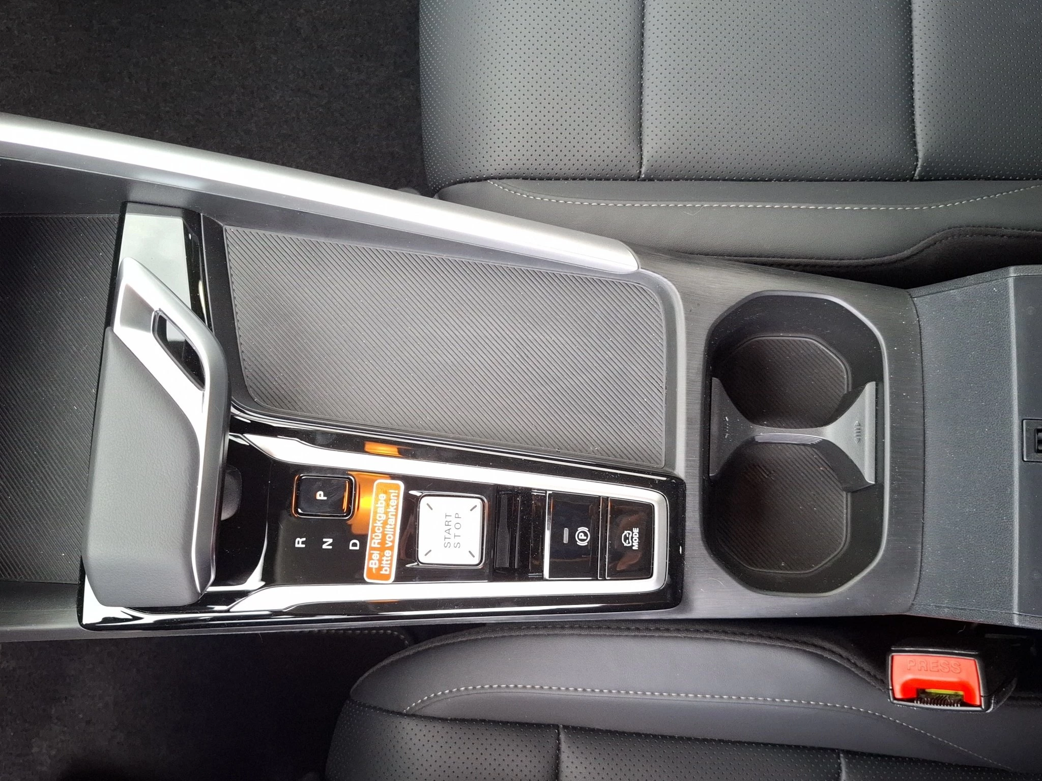 MG ZS Luxury 1.5 Hybrid+ Sports KLIMAAUT*NAVI*360*LED*LEDER*SHZ