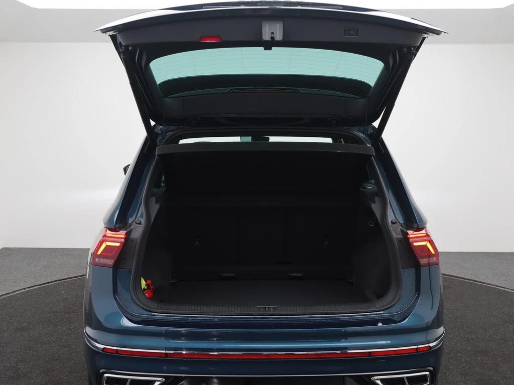 Volkswagen-Tiguan-image-11