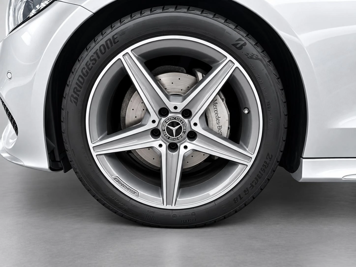 Mercedes-Benz-C-Klasse-image-9