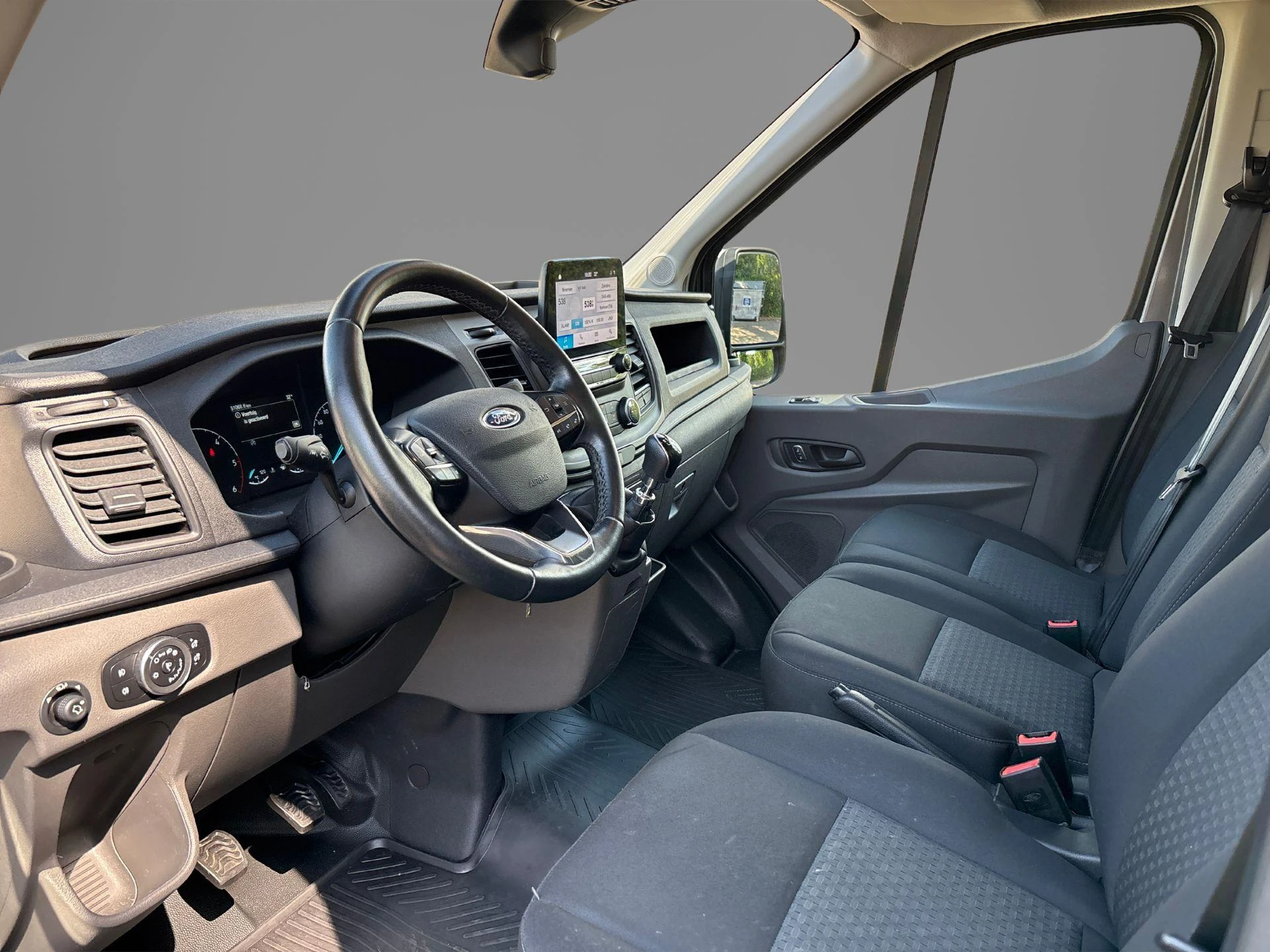 Ford-Transit-image-12