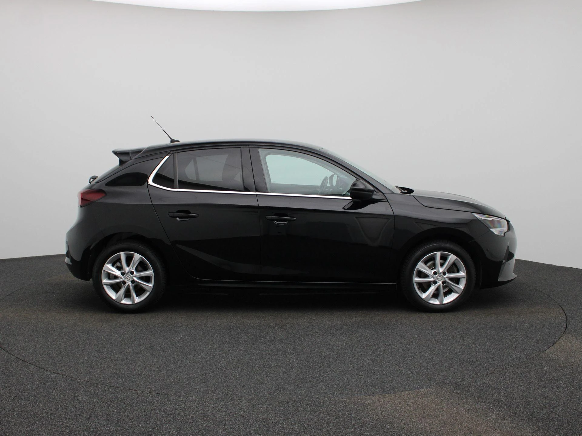 Opel-Corsa-image-6