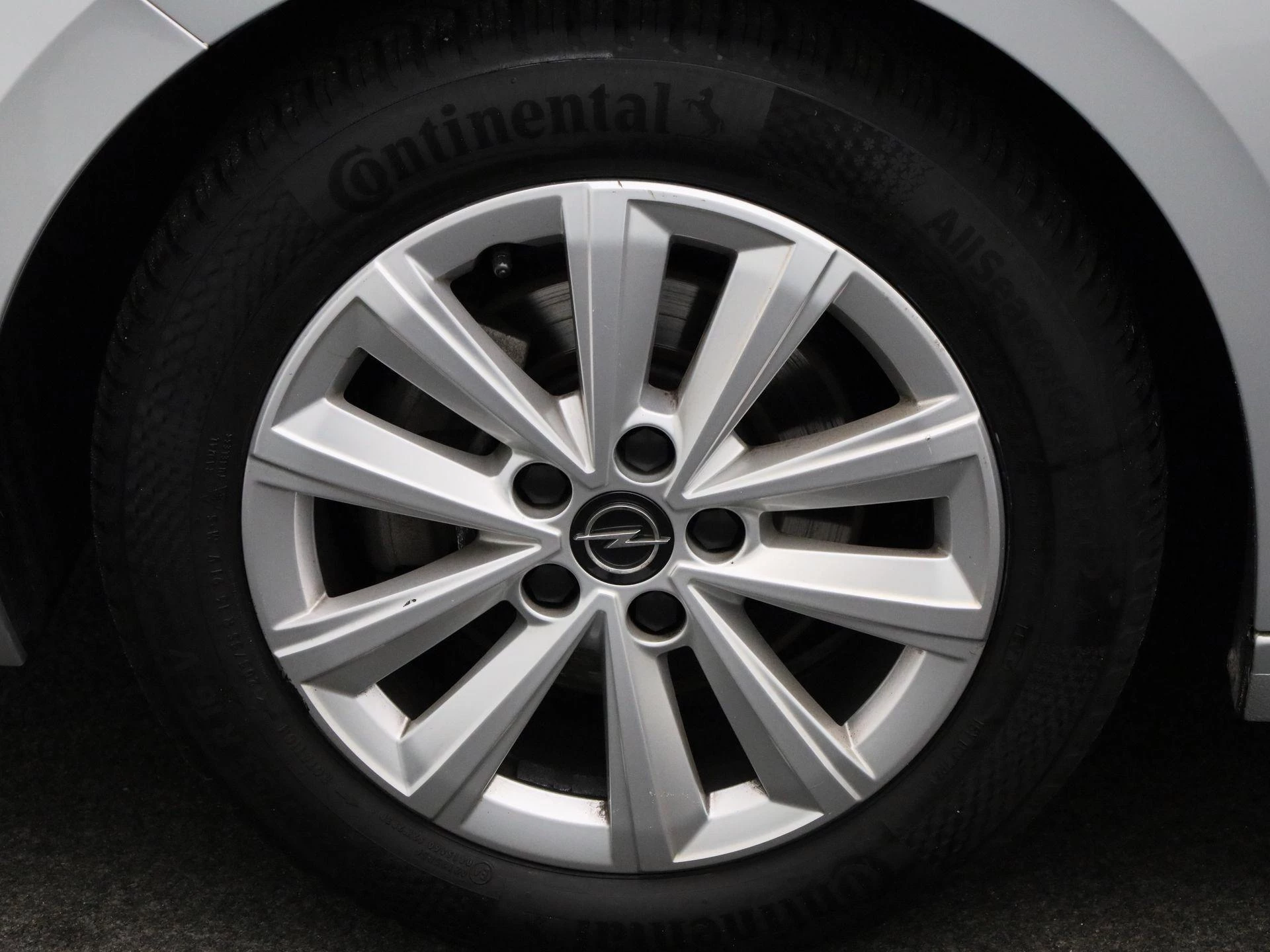 Opel-Astra-image-11