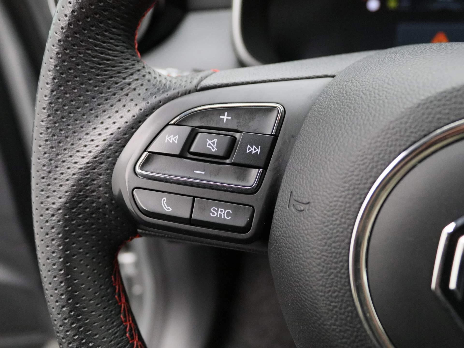 MG ZS EV - 19