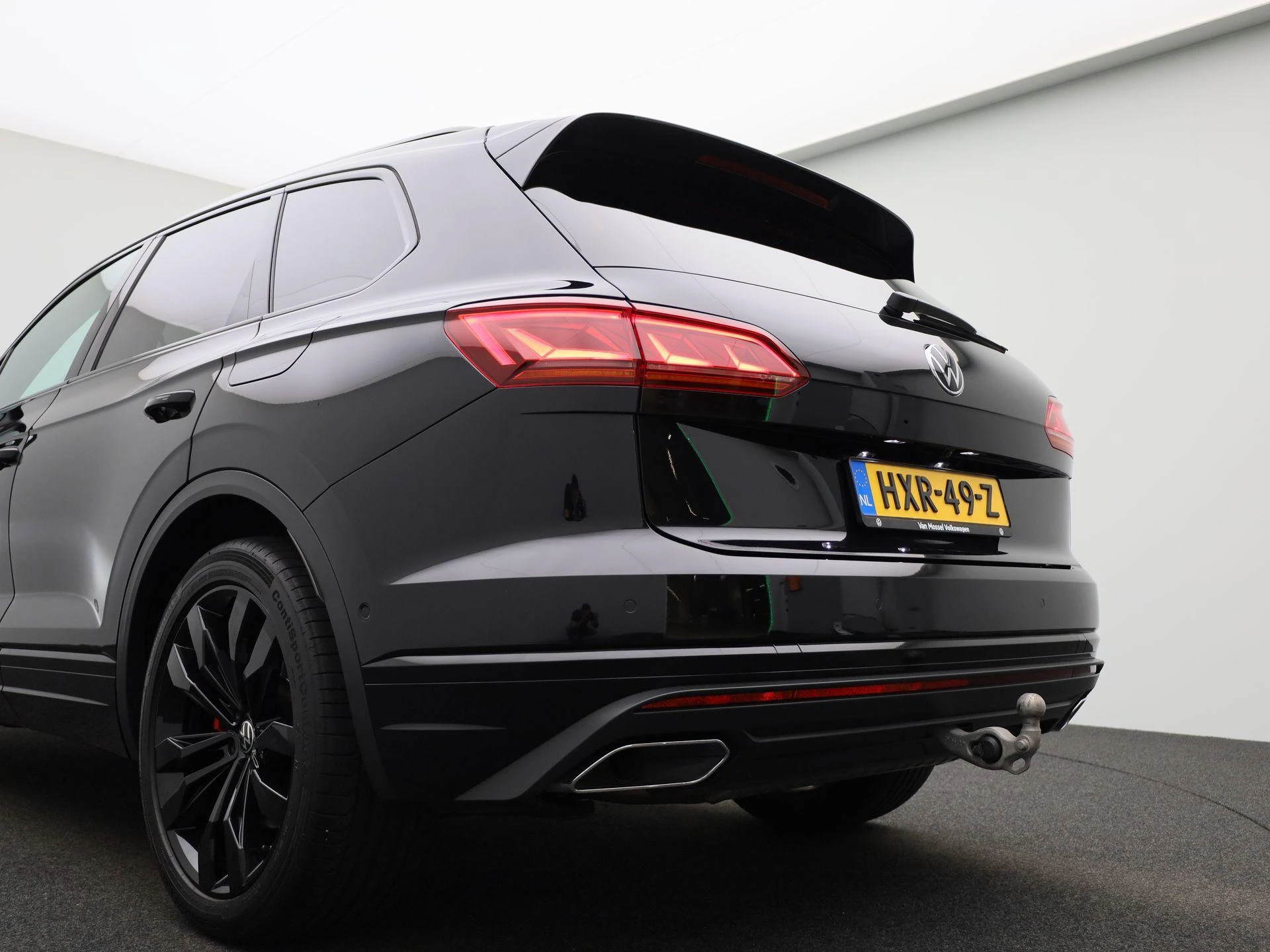 Volkswagen-Touareg-image-52
