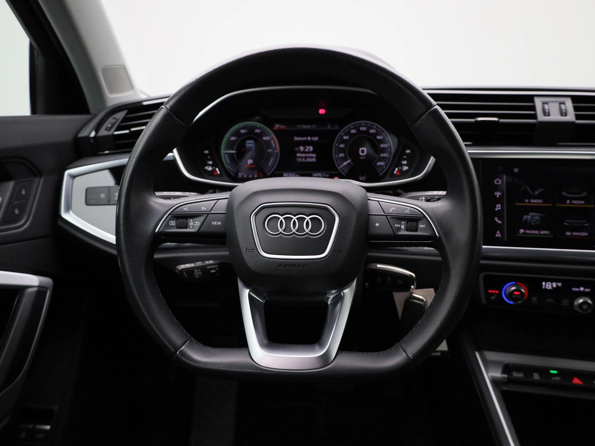 Audi Q3 45 TFSI e S tronic S Line