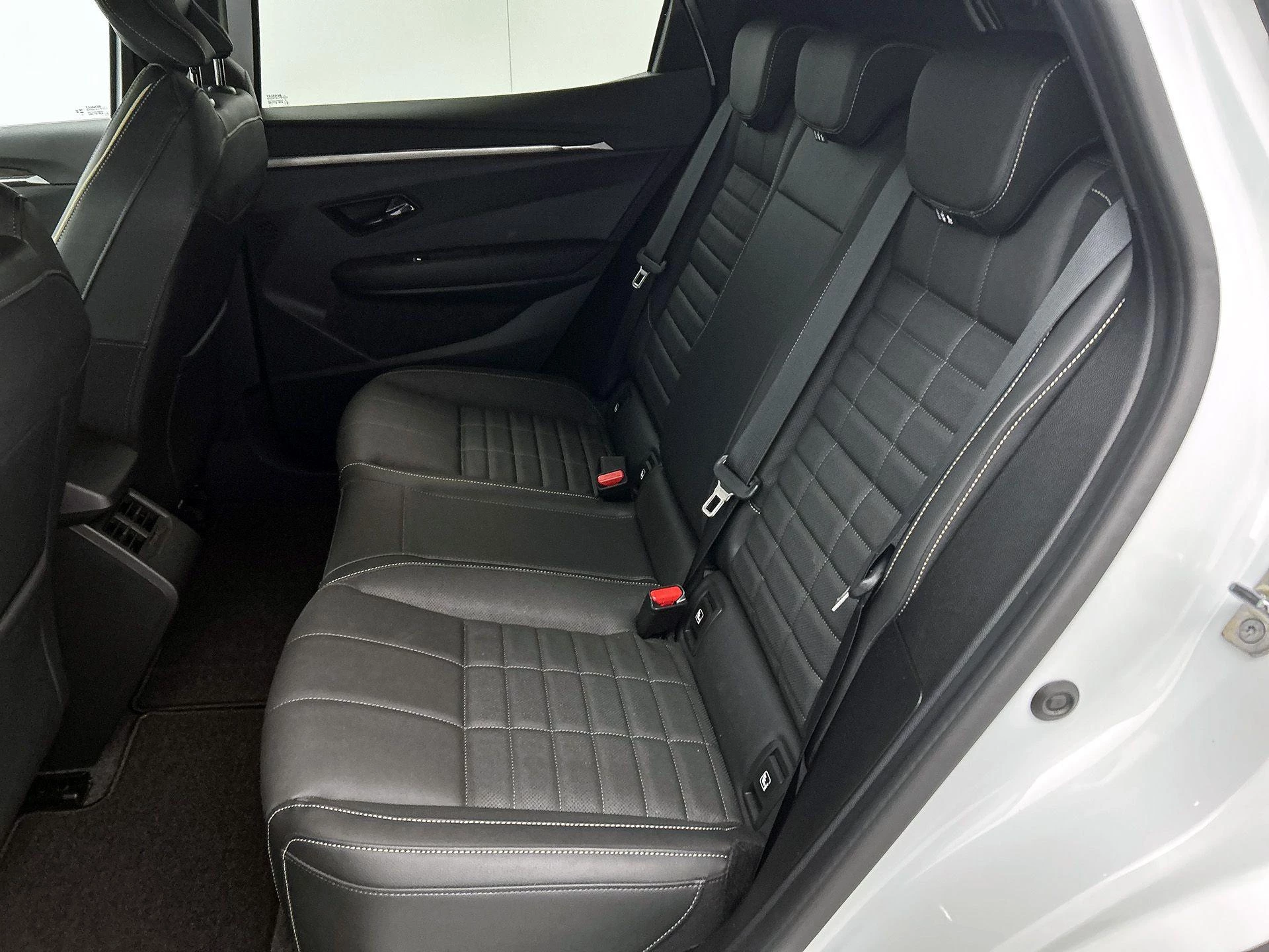 Renault-Megane E-Tech-image-28