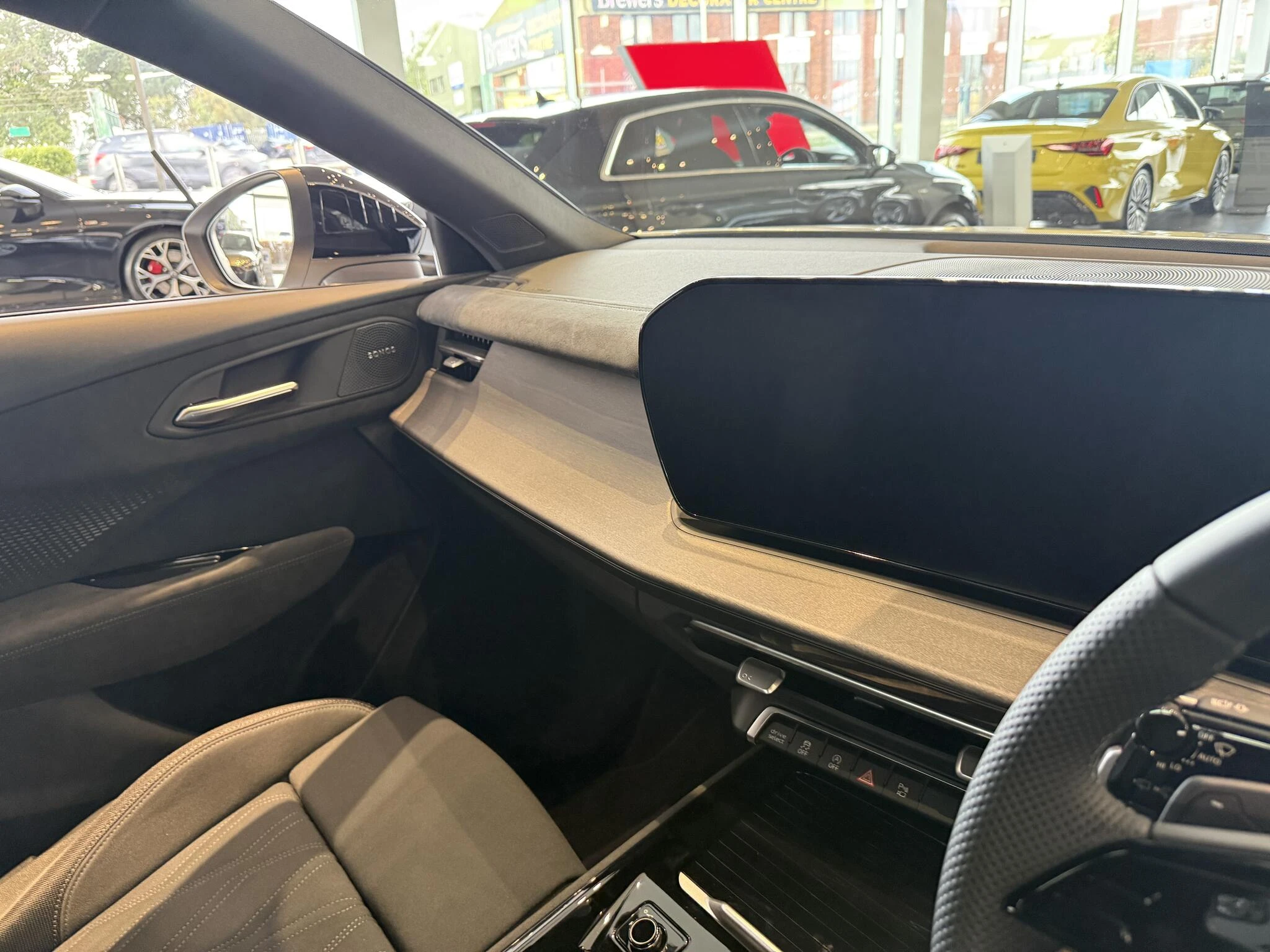 Audi-Q3-image-10