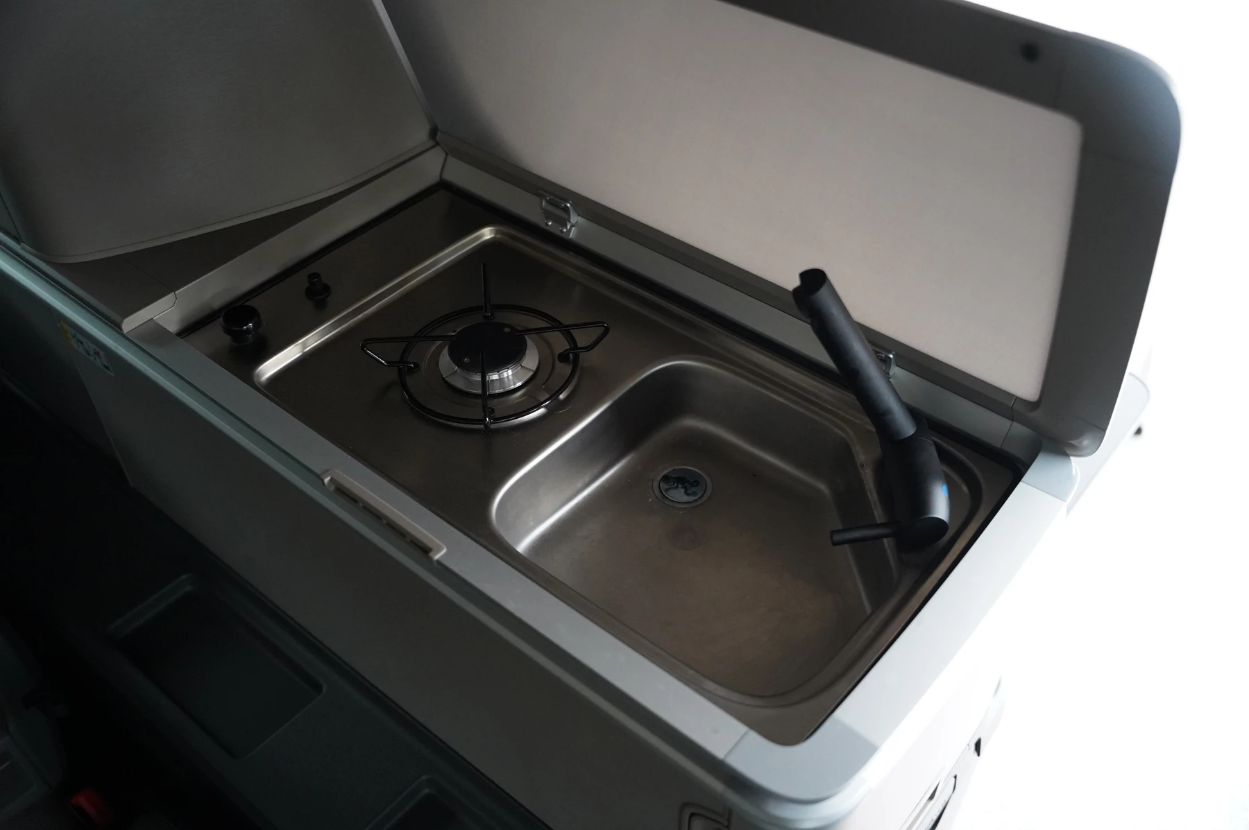 Volkswagen-California-image-29