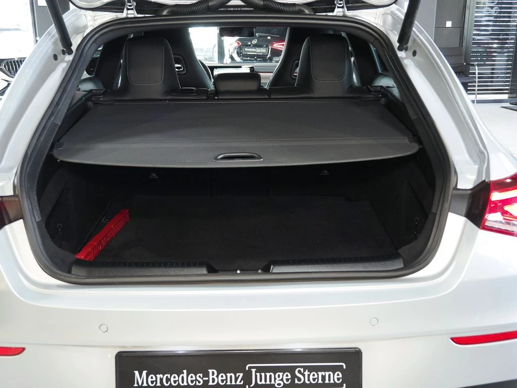 Mercedes-Benz-CLA 220 d-image-15