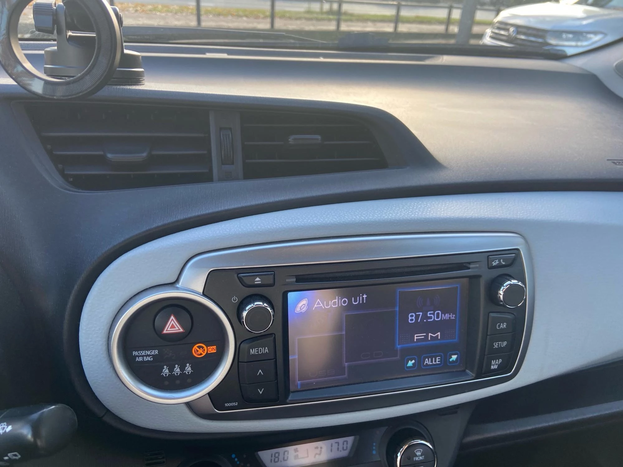 Toyota-Yaris-image-12