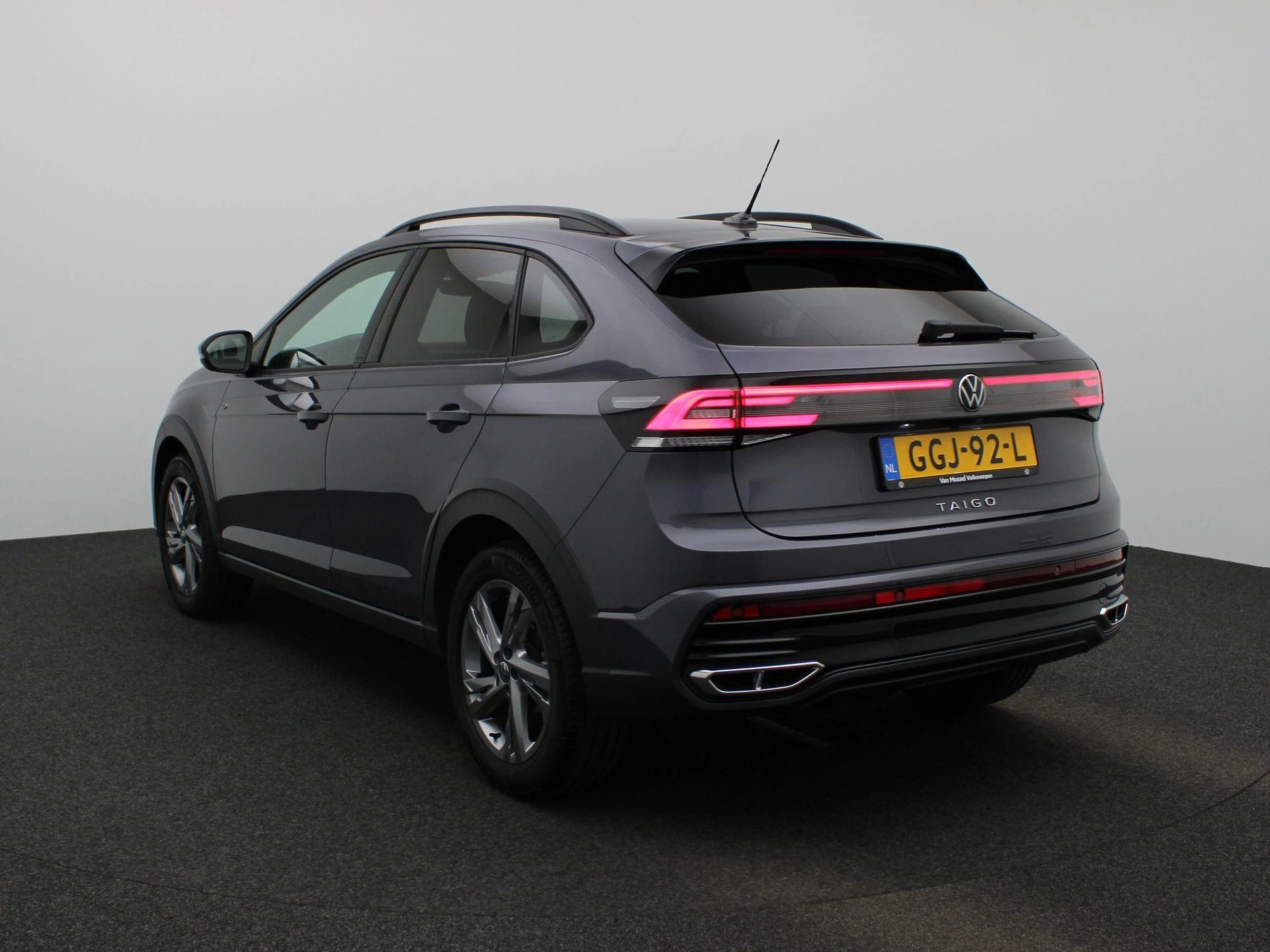 Volkswagen-Taigo-image-1