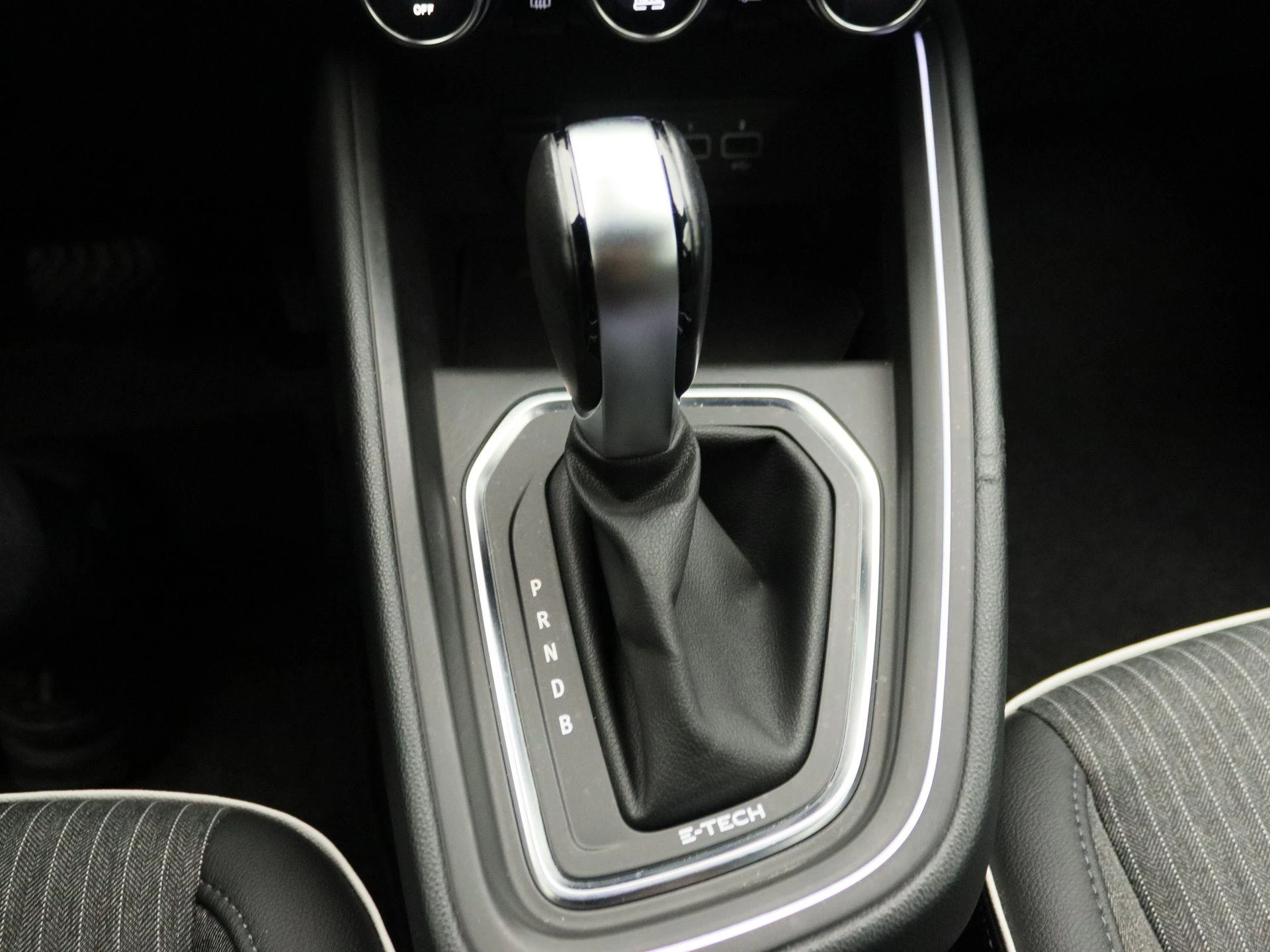 Renault Clio E-Tech Hybrid 140 Intens