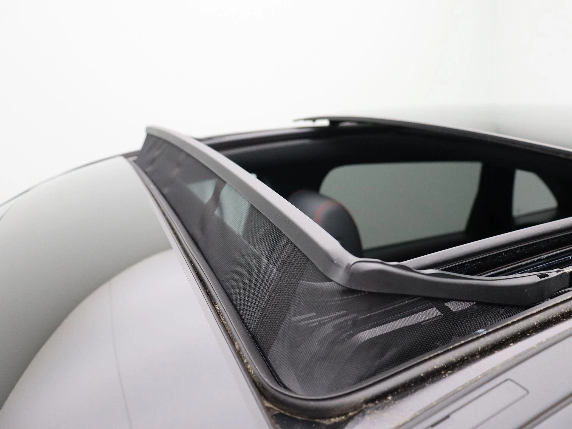 Mercedes-Benz B-Klasse 220 4MATIC AMG Line + PREMIUM PLUS PACK + CARPLAY + PANO +