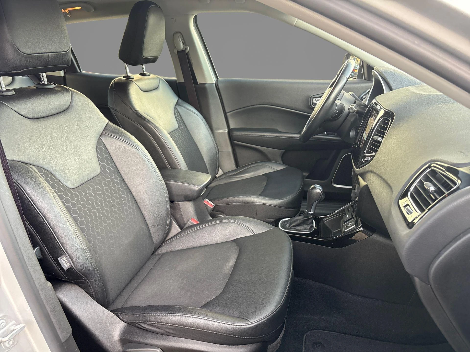 Jeep-Compass-image-4