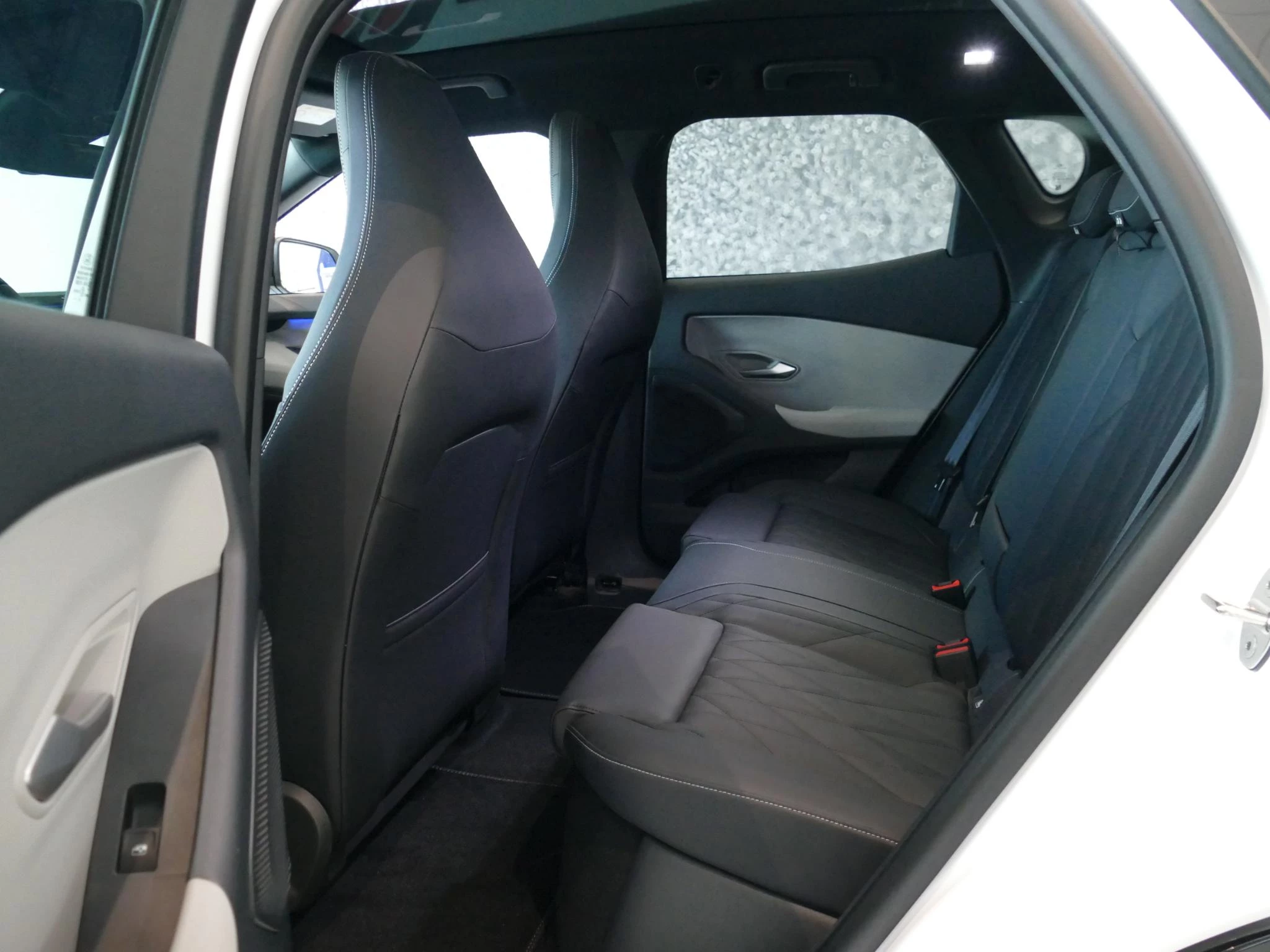 Ford Capri Premium Extended Range RWD 77 kWh