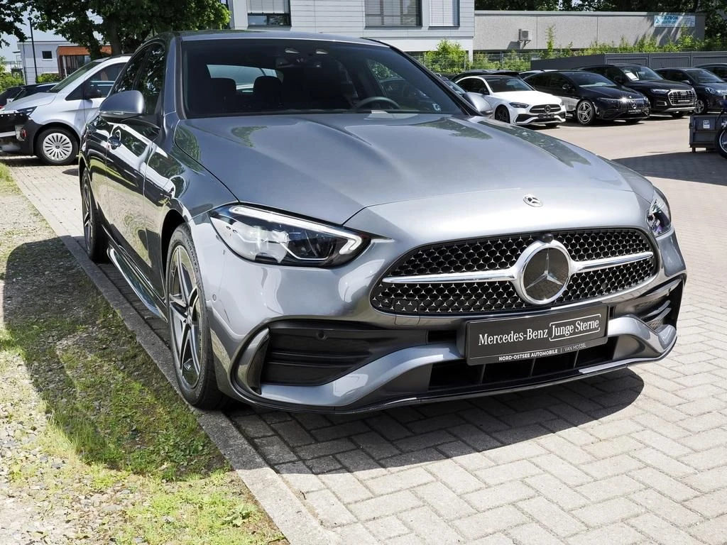 Mercedes-Benz-C-Klasse 300 d-image-4
